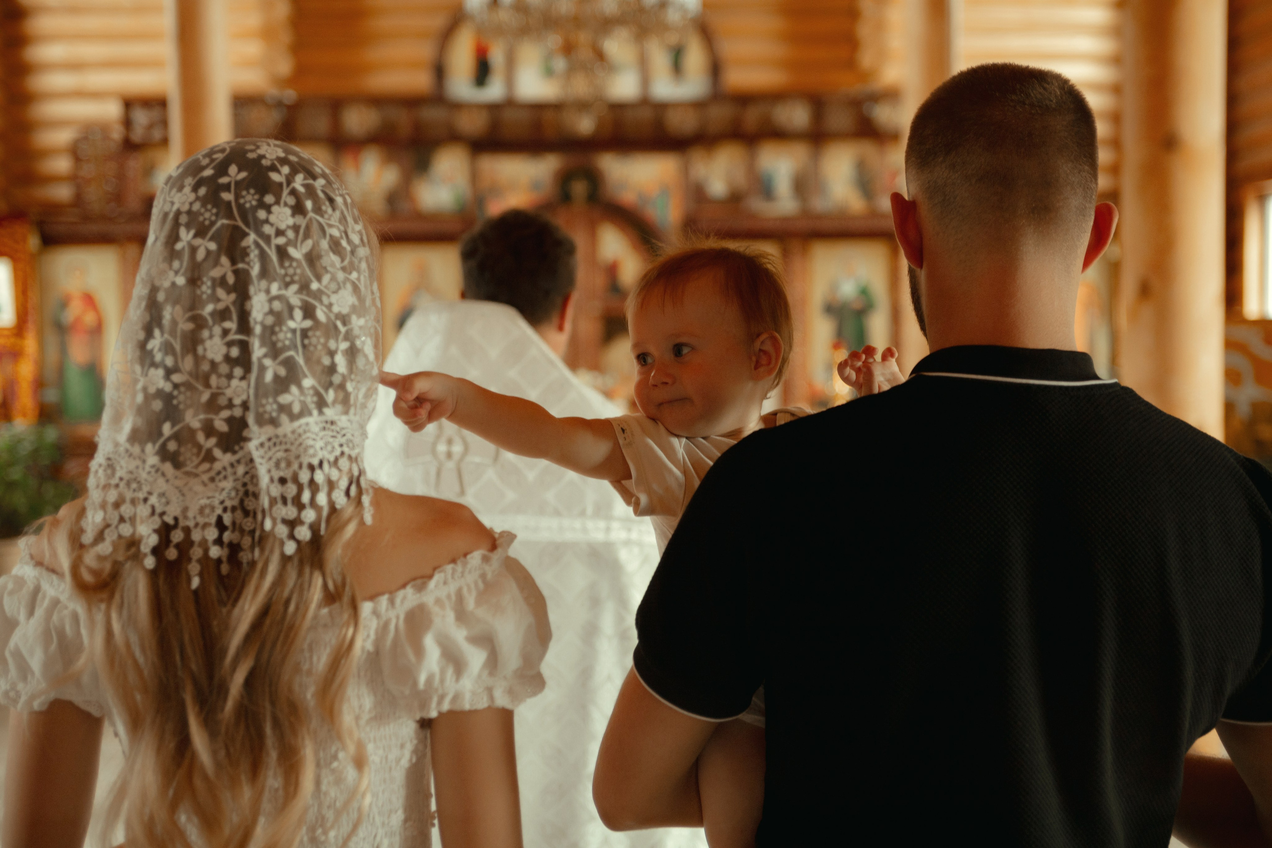 Крещение Александра Храм блаженной Матроны Московской. Фотограф новорожденных Оренбург Оксана Трофимова