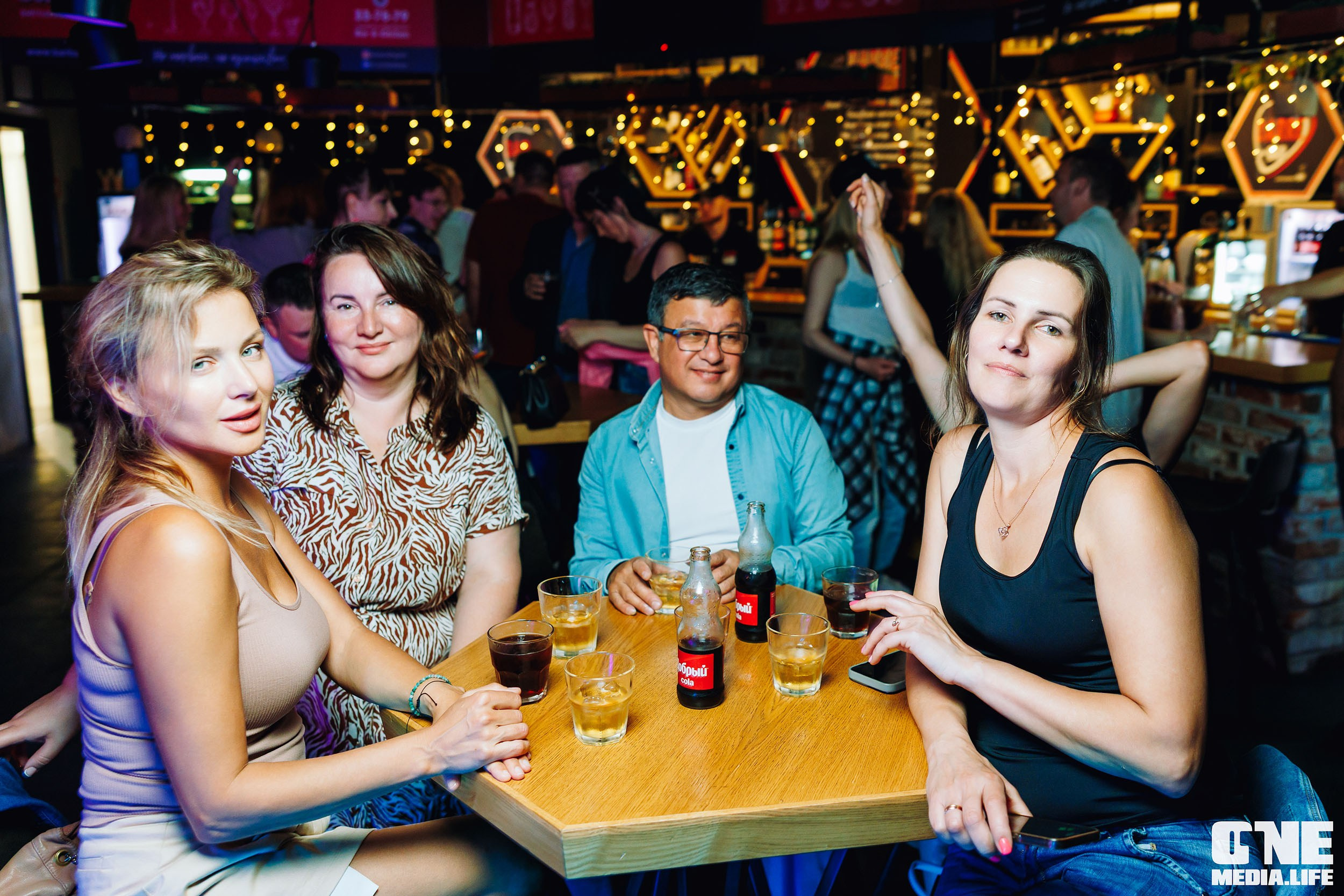 Фоторепортаж из бара Баррэ. One Media Life: фоторепортажи, фотоотчеты с мероприятий и заведений
