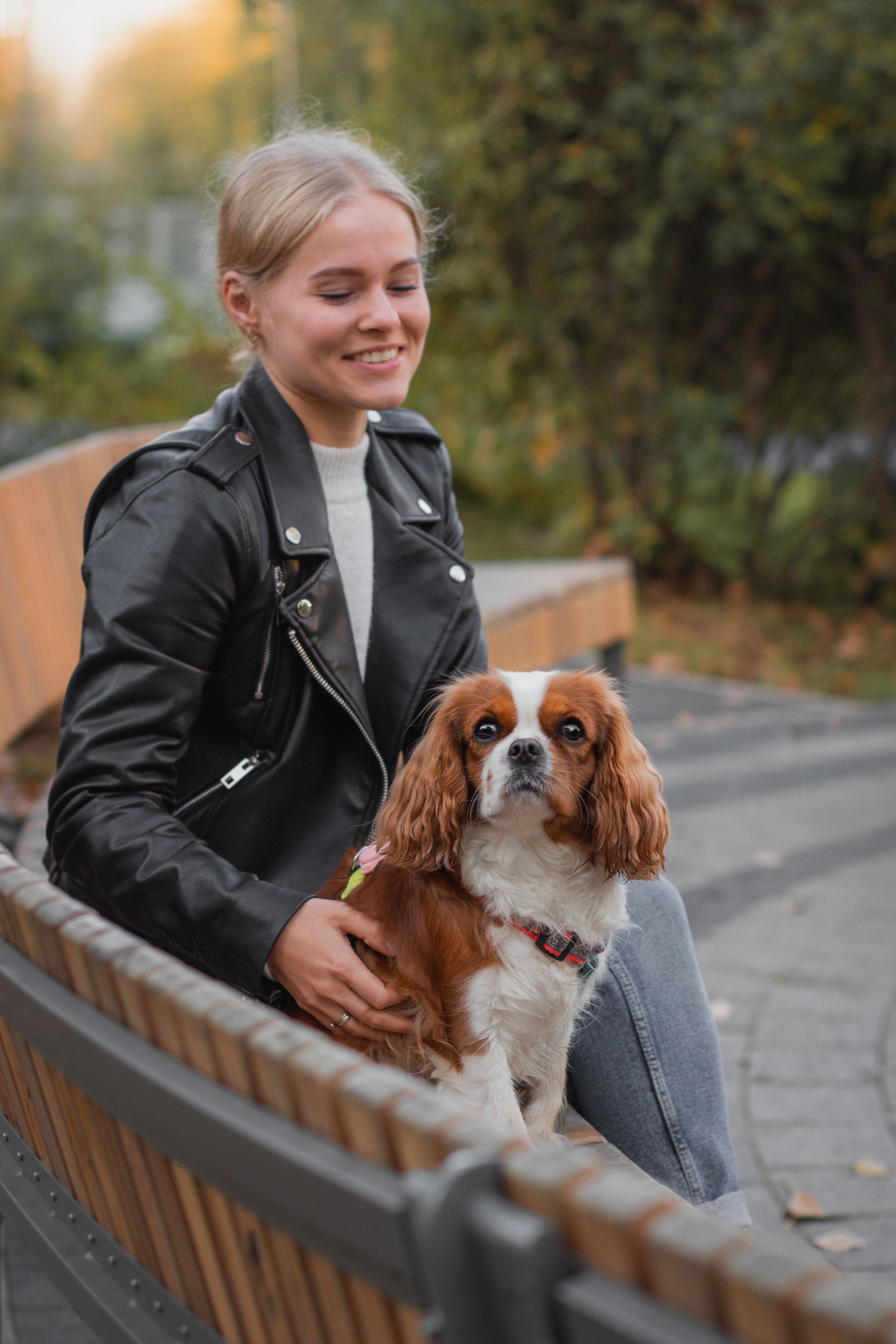 Фотосессия осенью с собакой в парке. Фотограф собак, анималист в Москве Кира Яковлева