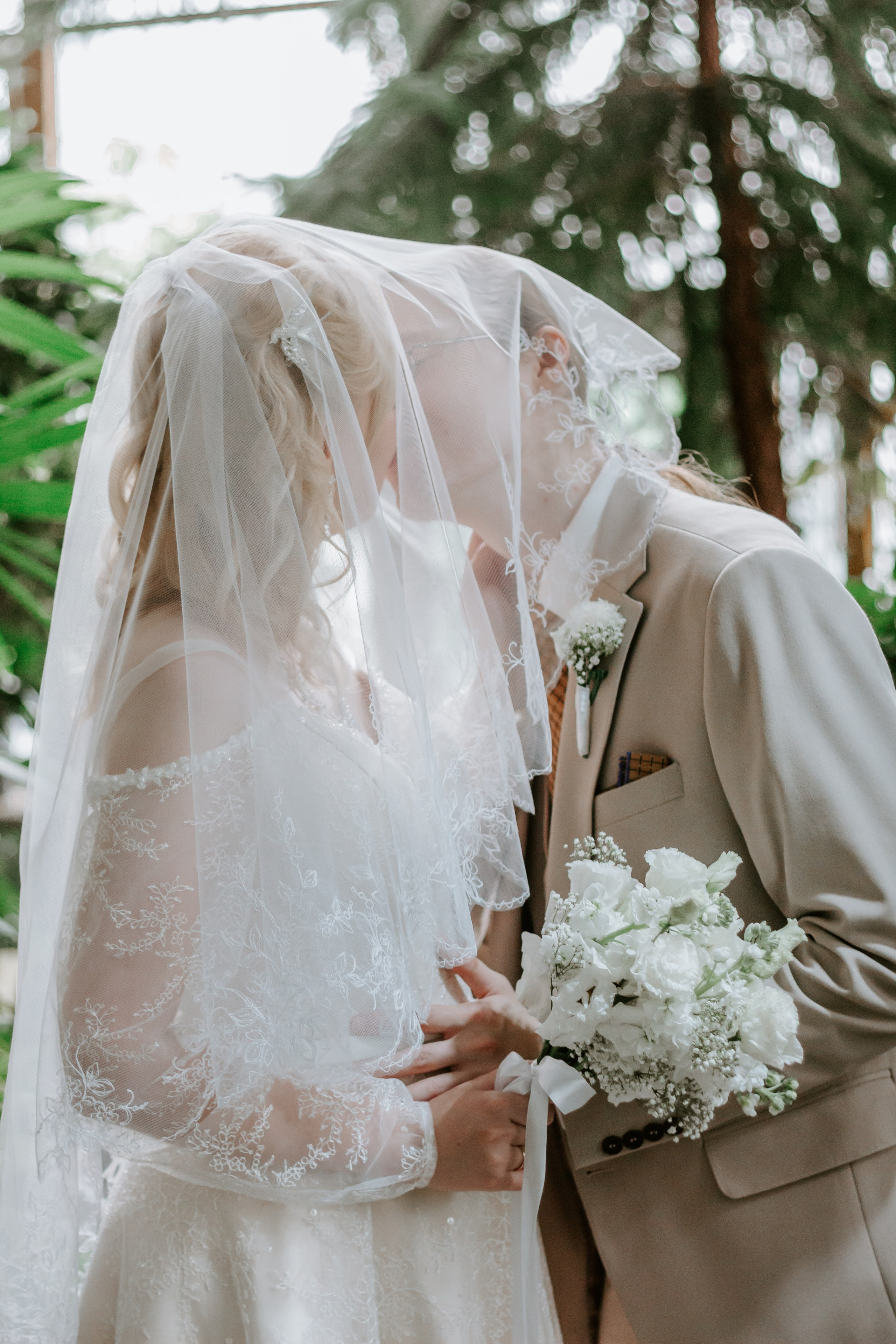 Свадебная фотосессия в оранжерее, Екатеринбург. Александр и Дарья. Фотограф в Екатеринбурге Пойгина Елена