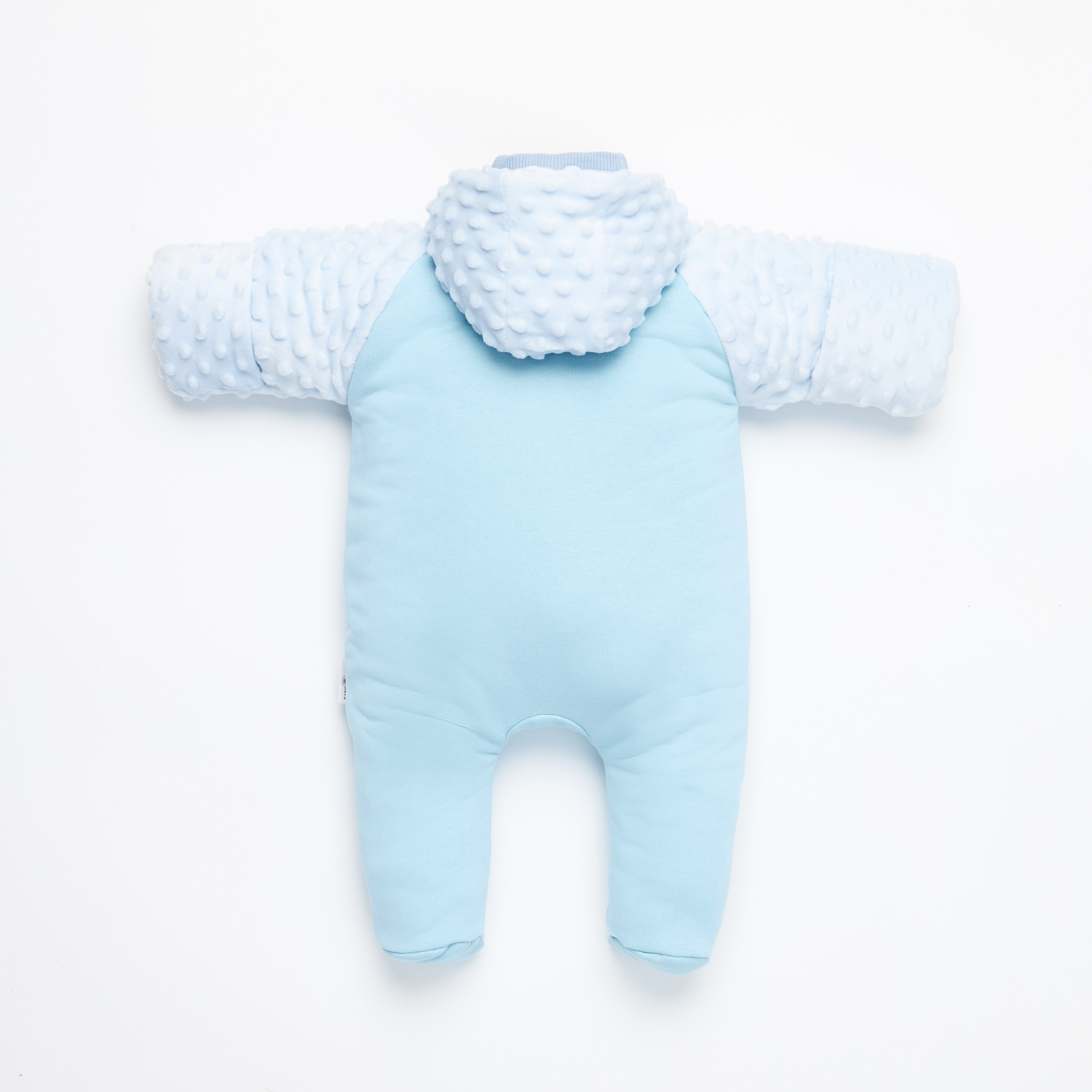 Одежда. Предметная фотосъемка в Алматы. Предметный фотограф для маркетплейстов Артур Ахмадиев