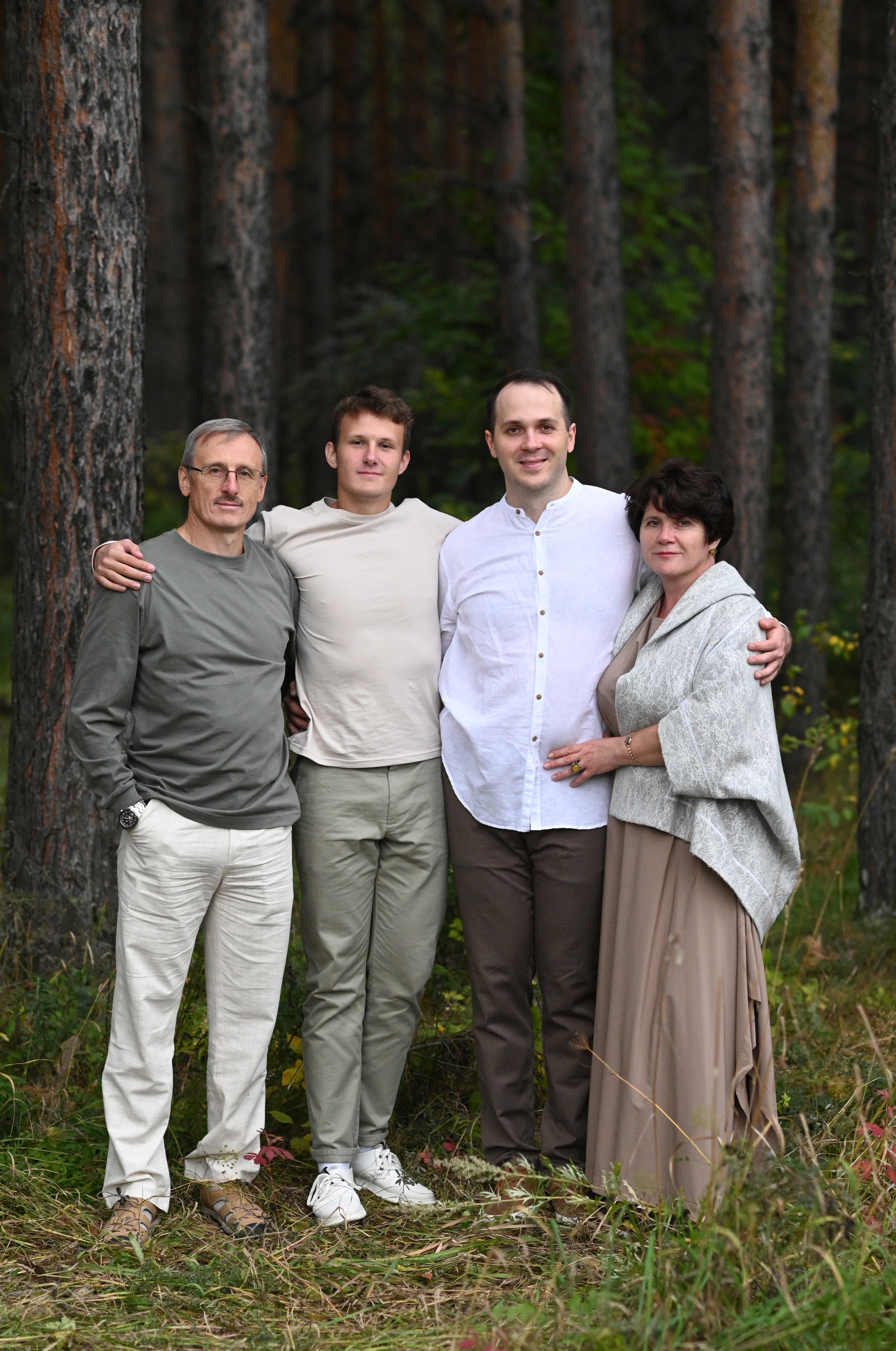 В сосновом бору. Семейный фотограф в Красноярске Надежда Кошелева