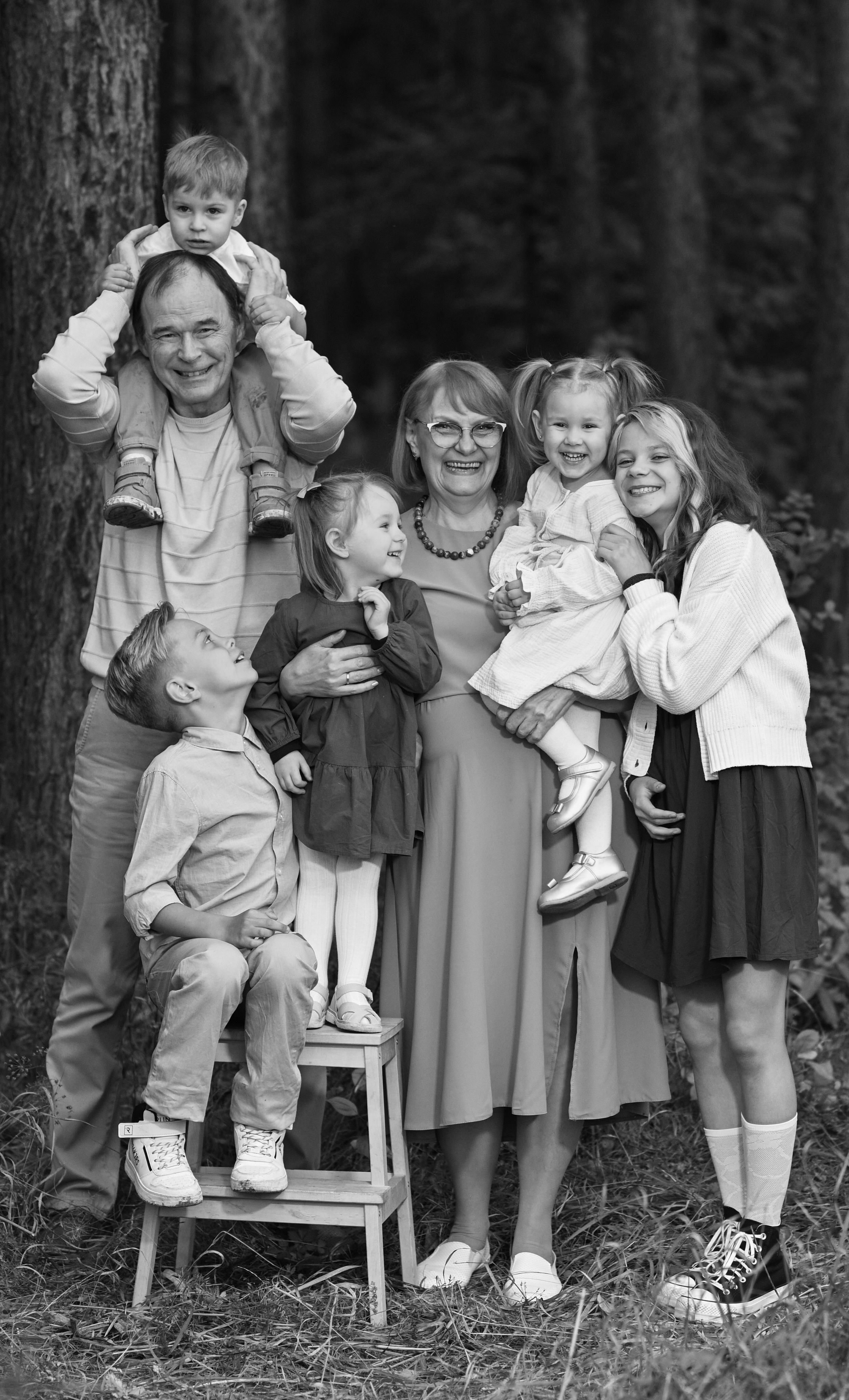 В сосновом бору. Семейный фотограф в Красноярске Надежда Кошелева