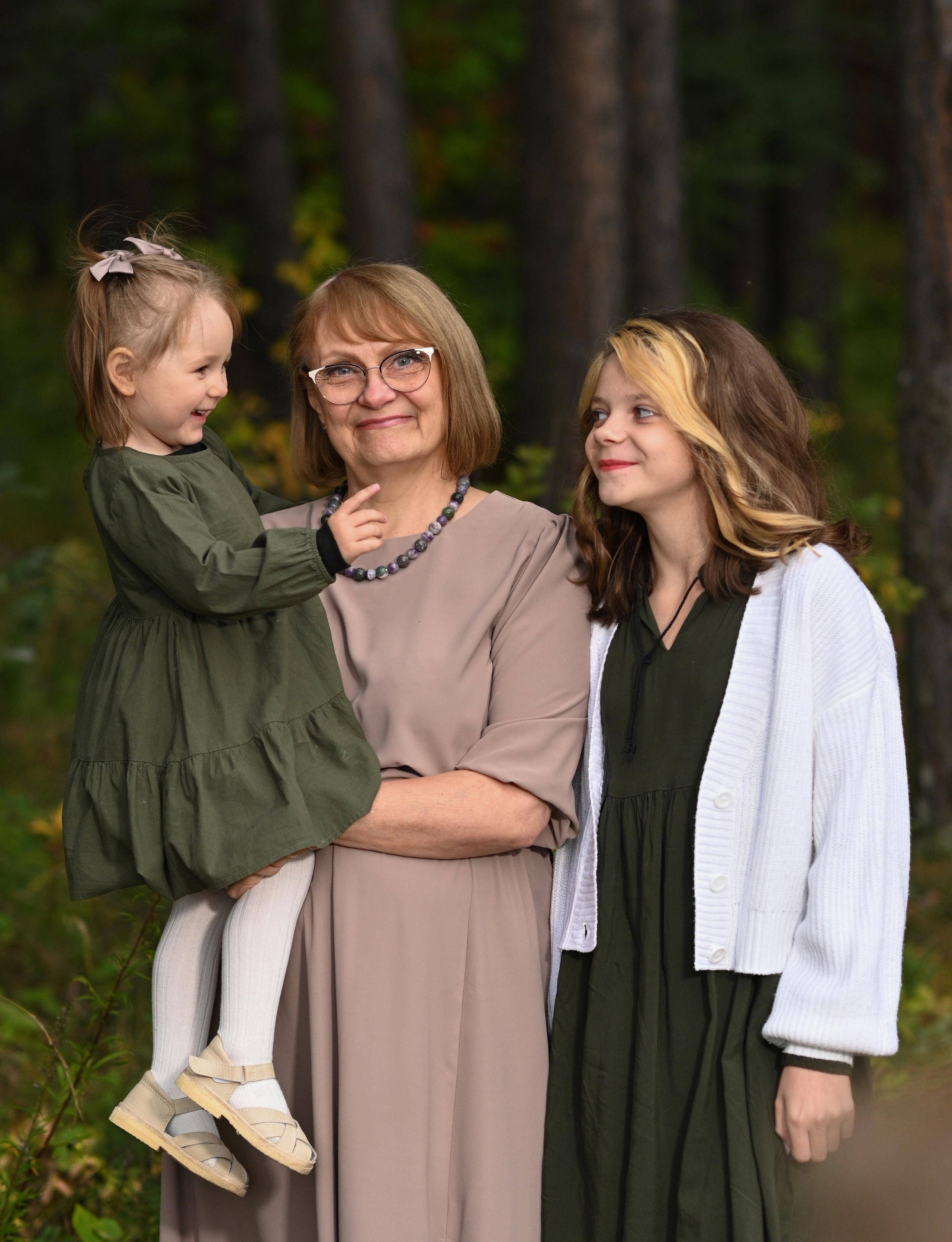 В сосновом бору. Семейный фотограф в Красноярске Надежда Кошелева