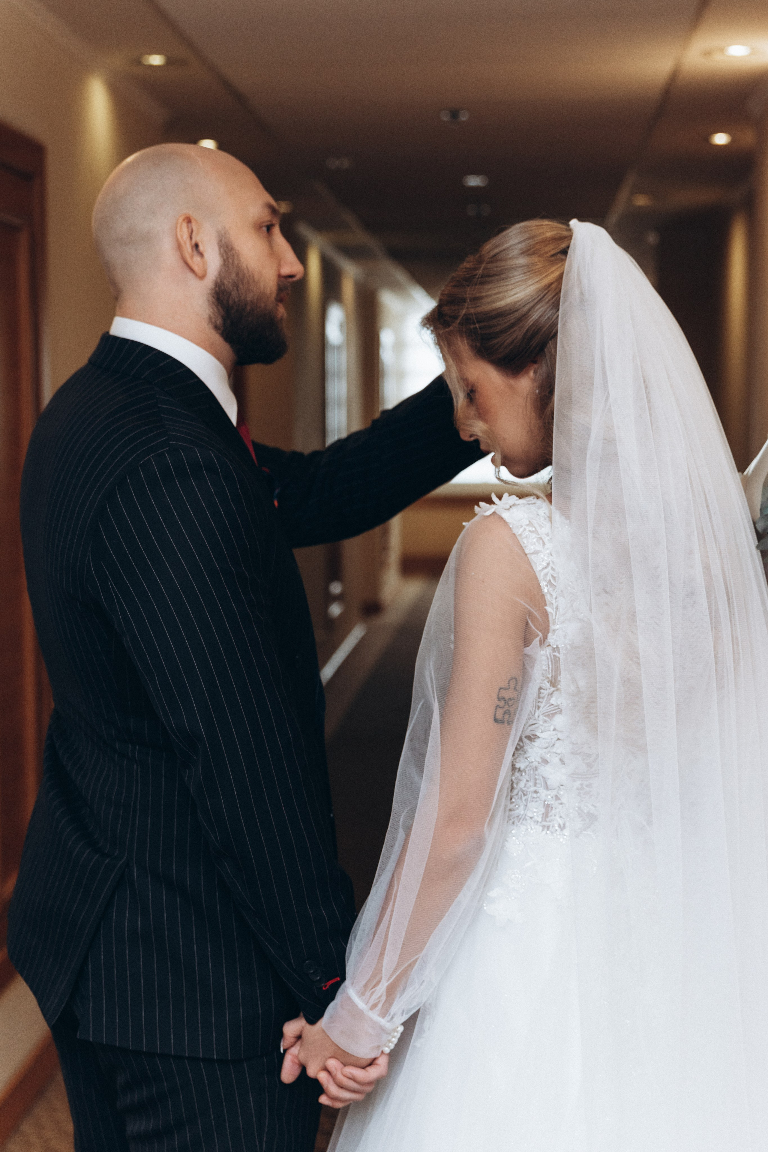 Утро и роспись Виктора и Марии. Ваш фотограф в Одинцовском районе и Москве