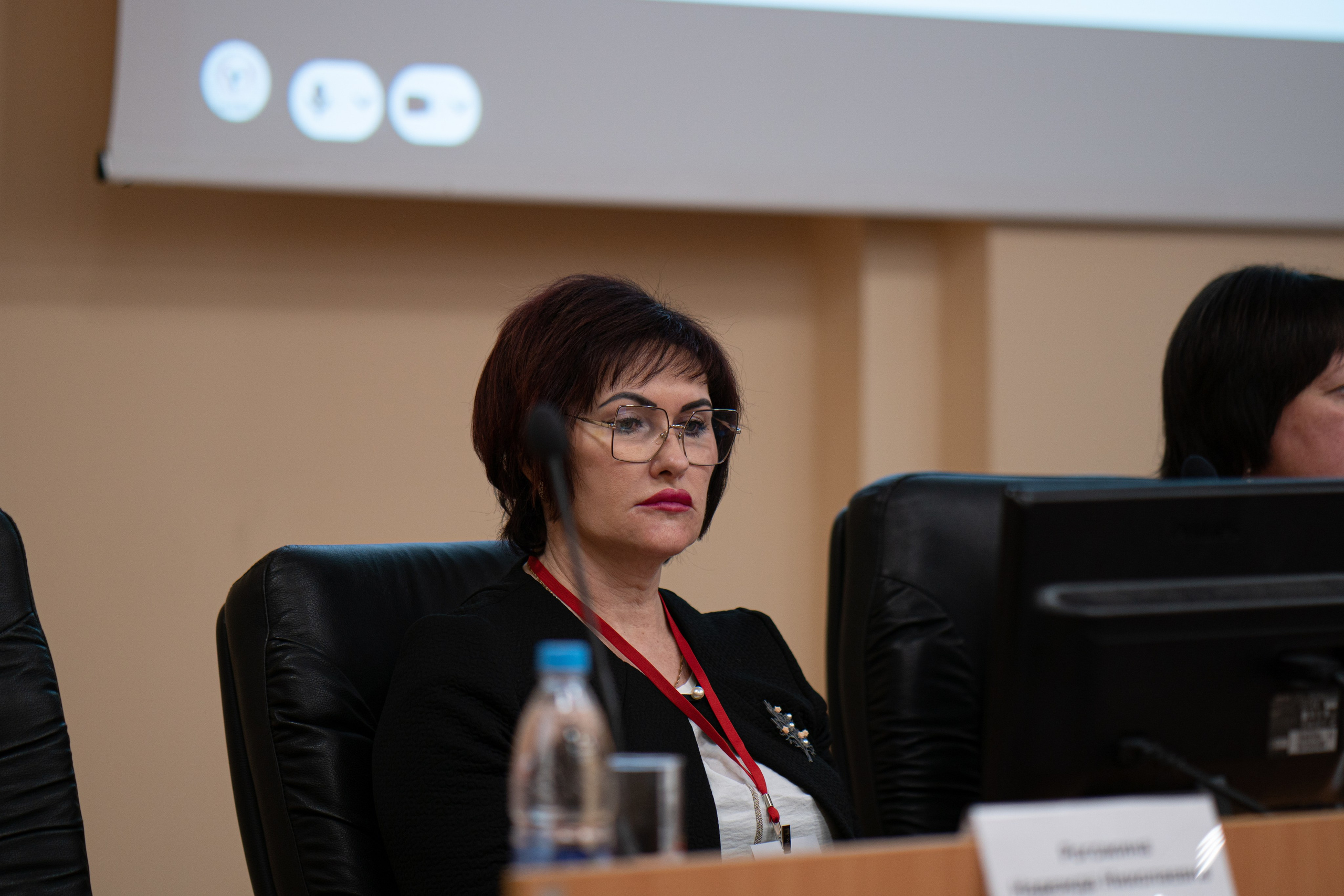 Научно-практическая конференция. Творческий и репортажный фотограф в Москве Клим Долгов