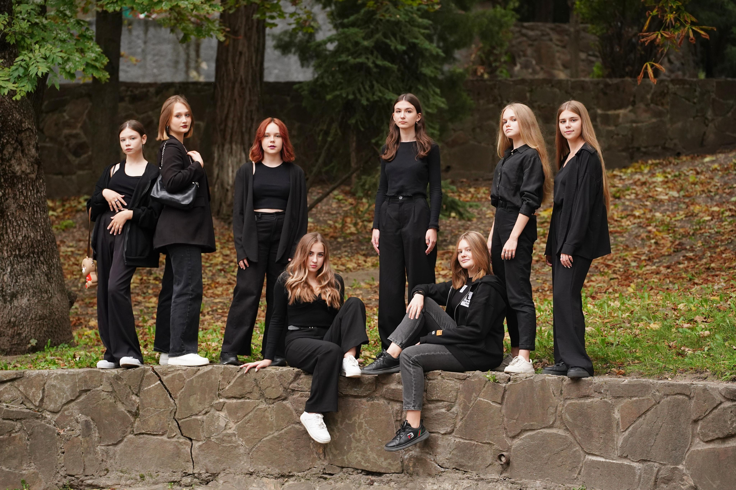 Стиль Блэк. MEMENTO.Выпускные альбомы, школьные, юбилейные и другие книги. Ростов-на-Дону