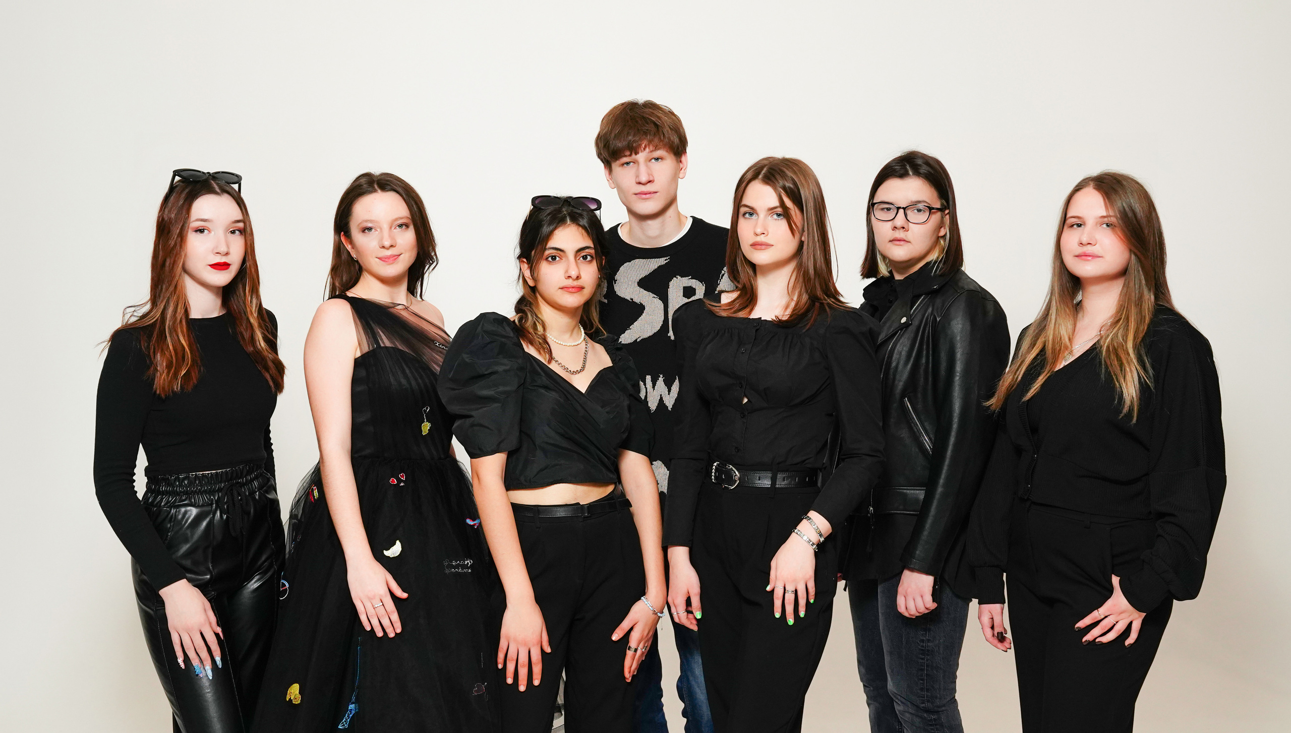 Студия ФОНД. MEMENTO.Выпускные альбомы, школьные, юбилейные и другие книги. Ростов-на-Дону