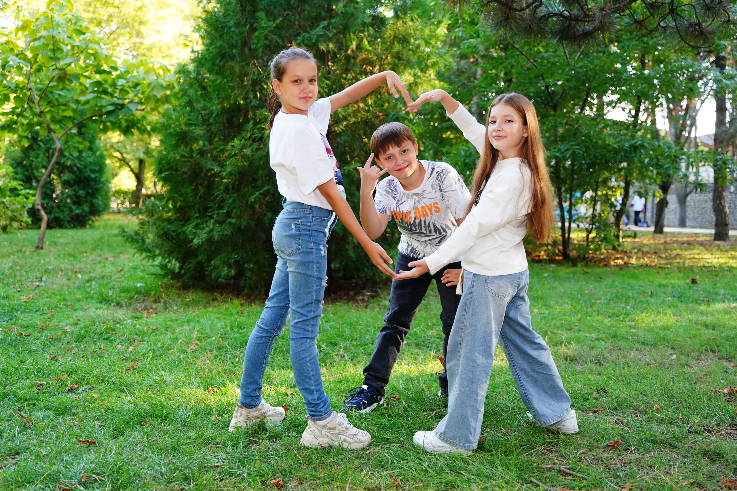 Фотосессия на природе. MEMENTO.Выпускные альбомы, школьные, юбилейные и другие книги. Ростов-на-Дону