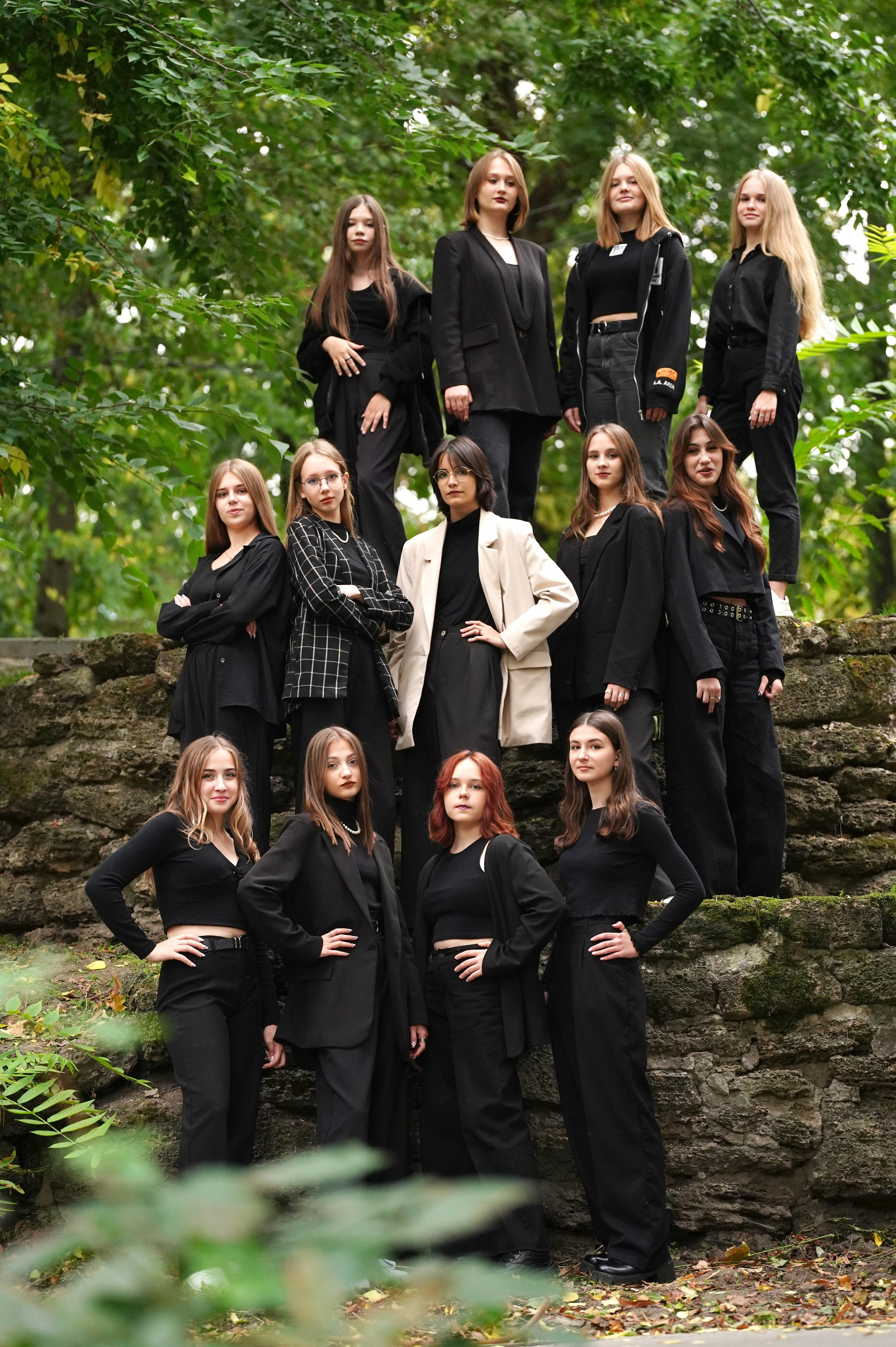 Стиль Блэк. MEMENTO.Выпускные альбомы, школьные, юбилейные и другие книги. Ростов-на-Дону