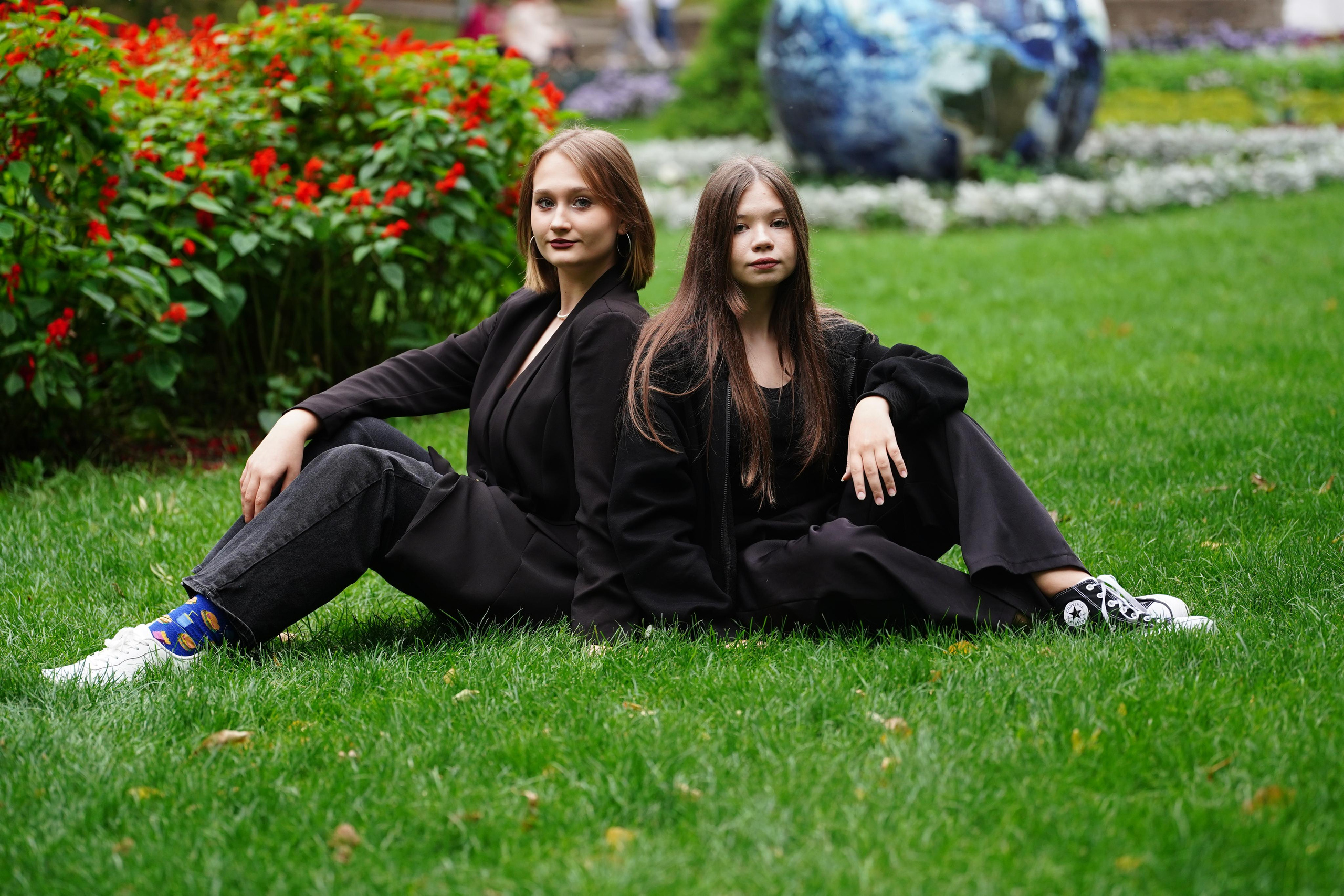 Стиль Блэк. MEMENTO.Выпускные альбомы, школьные, юбилейные и другие книги. Ростов-на-Дону