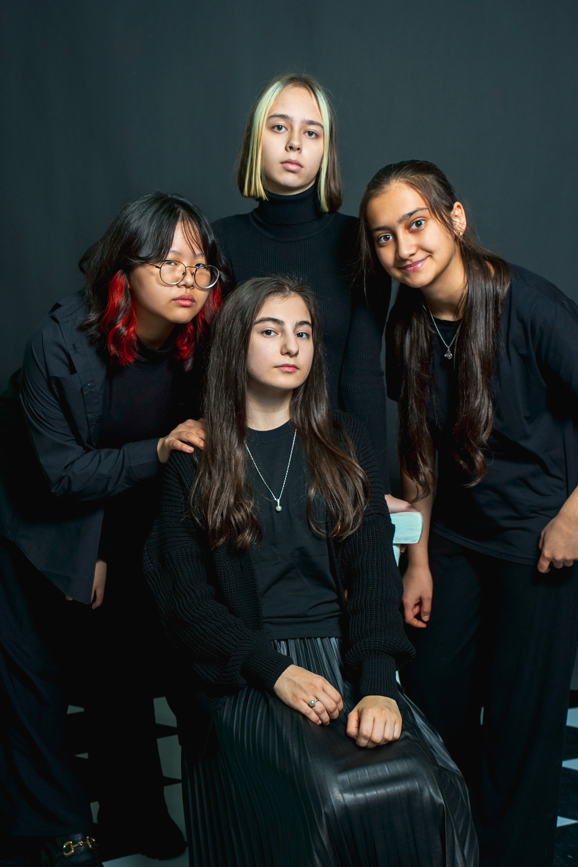 Стиль Блэк. MEMENTO.Выпускные альбомы, школьные, юбилейные и другие книги. Ростов-на-Дону