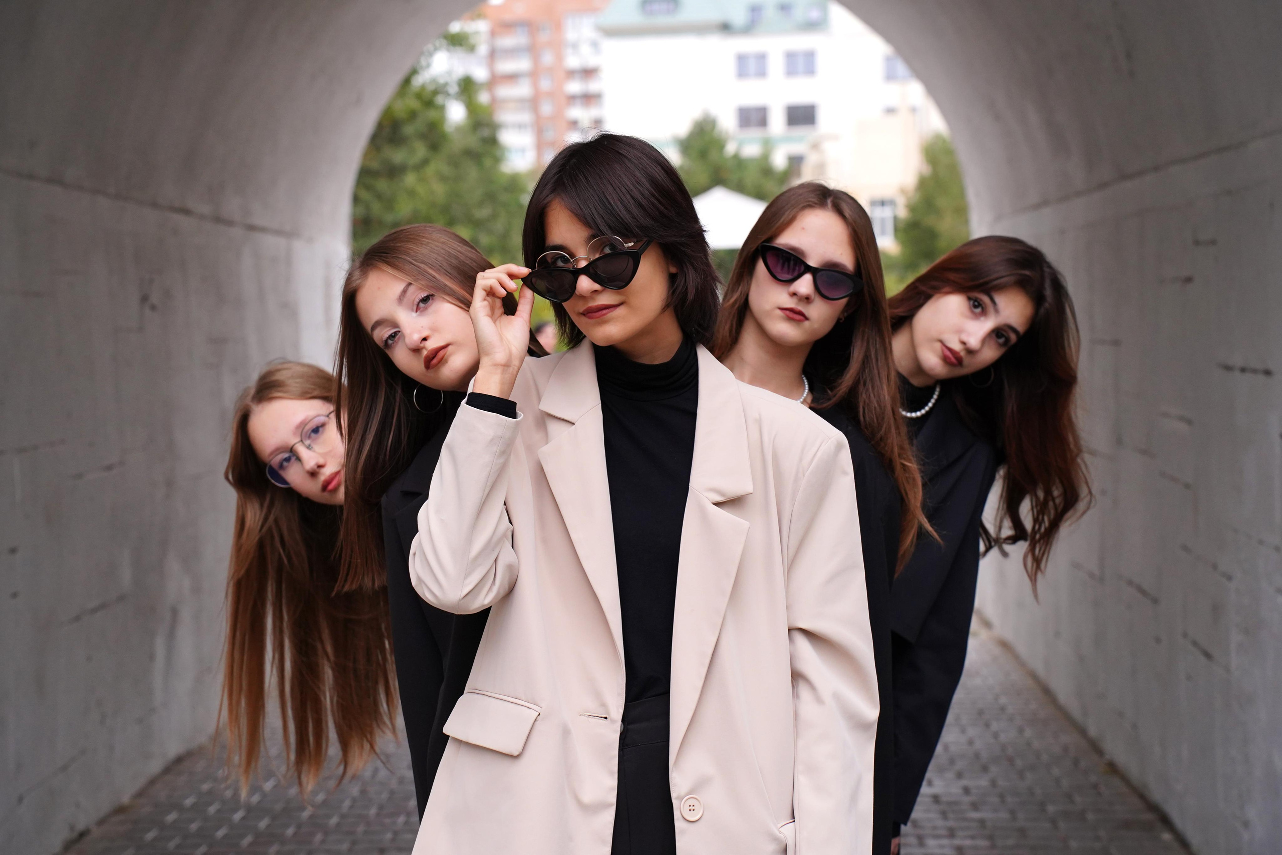 Стиль Блэк. MEMENTO.Выпускные альбомы, школьные, юбилейные и другие книги. Ростов-на-Дону