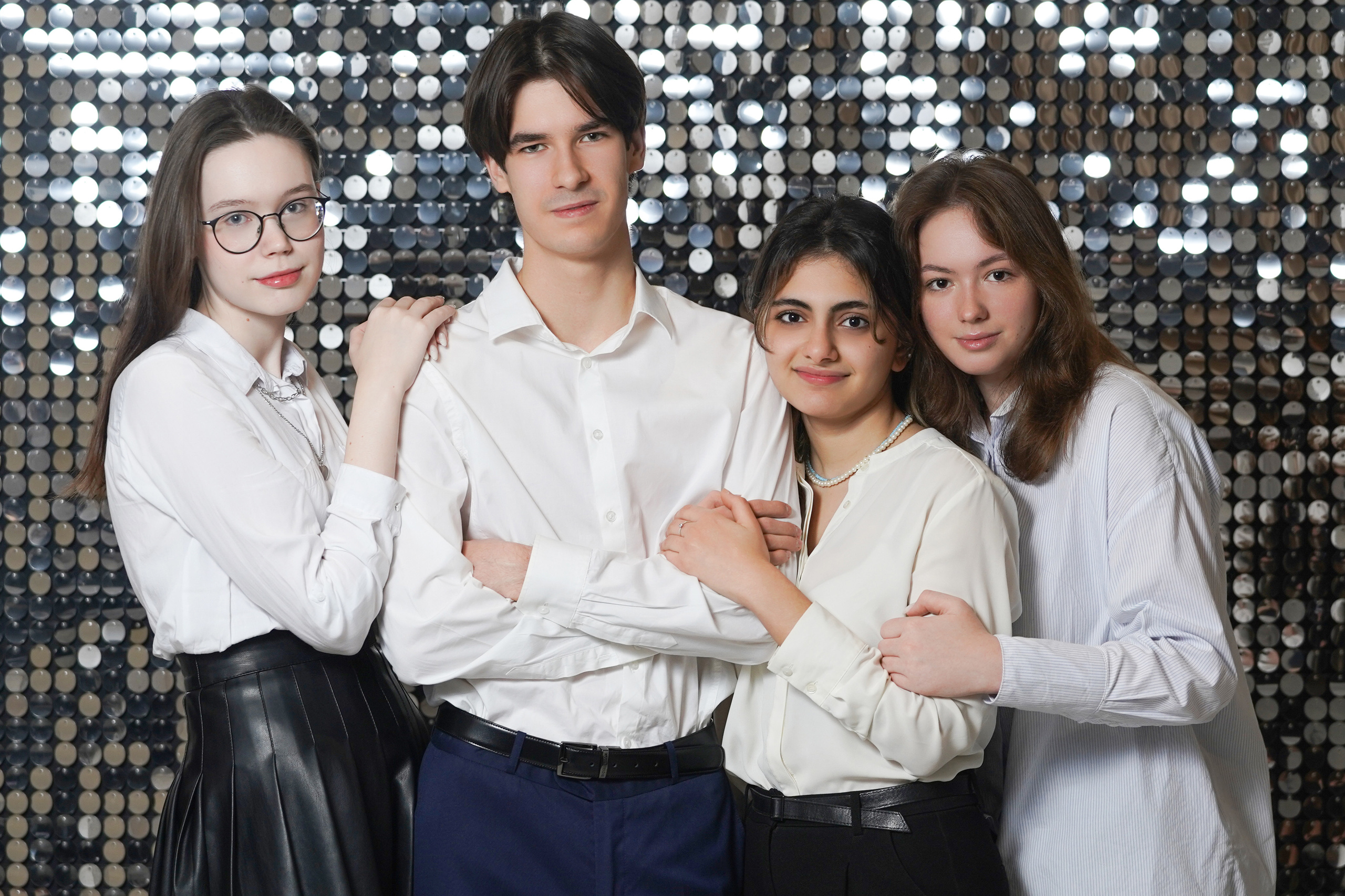 Студия ФОНД. MEMENTO.Выпускные альбомы, школьные, юбилейные и другие книги. Ростов-на-Дону