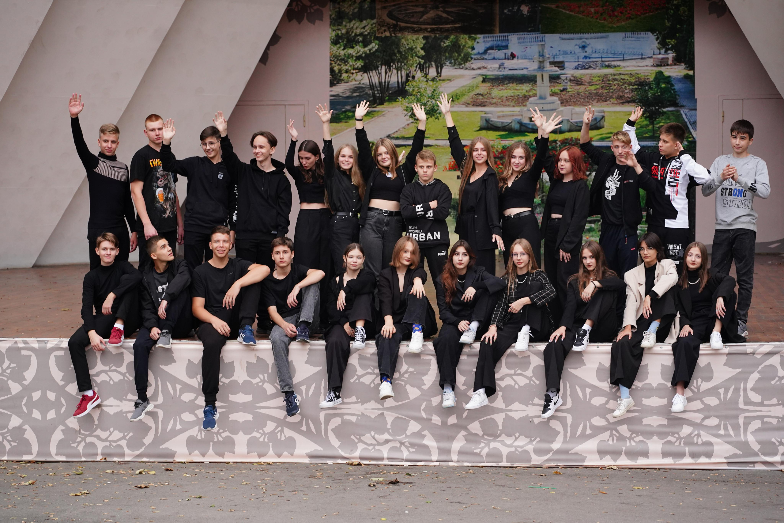 Стиль Блэк. MEMENTO.Выпускные альбомы, школьные, юбилейные и другие книги. Ростов-на-Дону