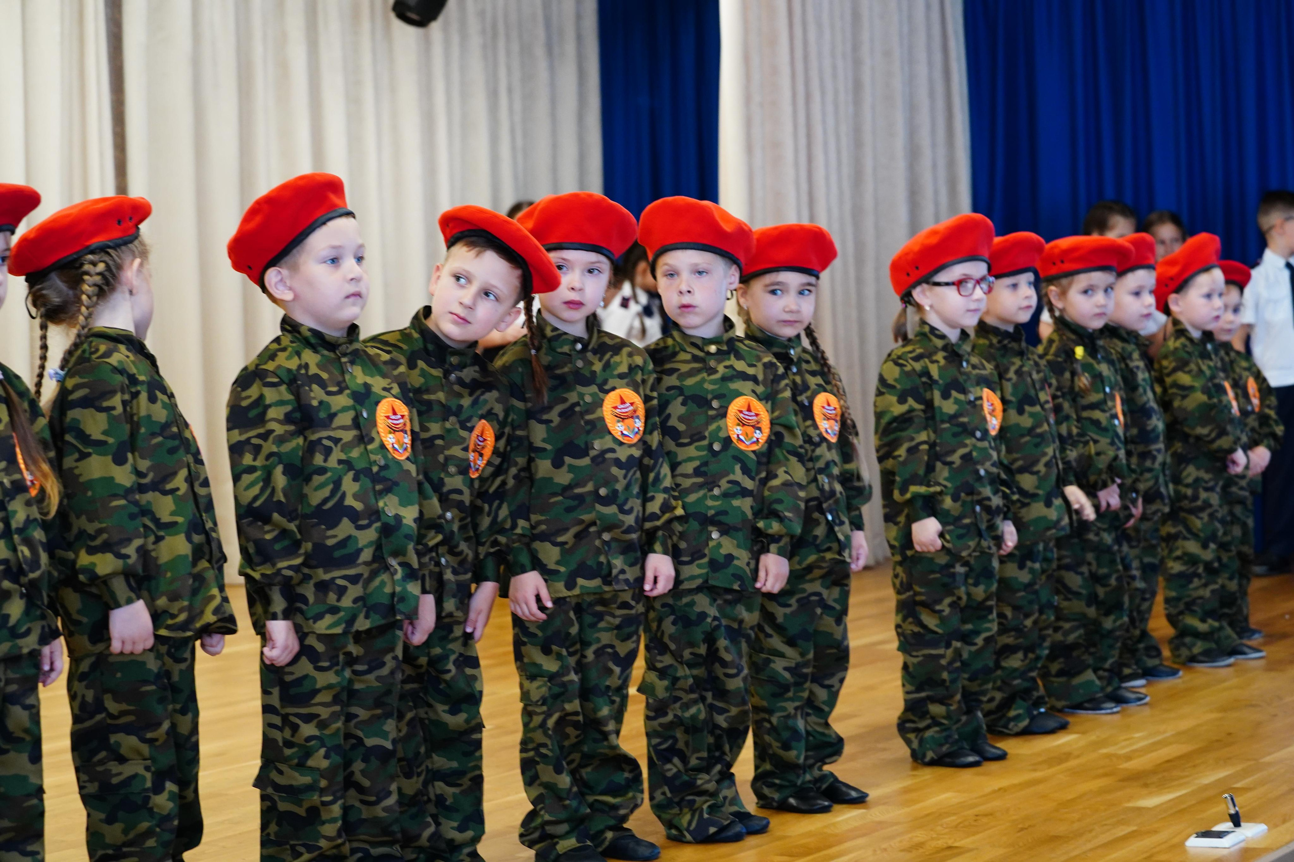 Юнармия. Фотостудия Лучшие моменты Выпускные альбомы, школьные, юбилейные фотокниги Ростов-на-Дону