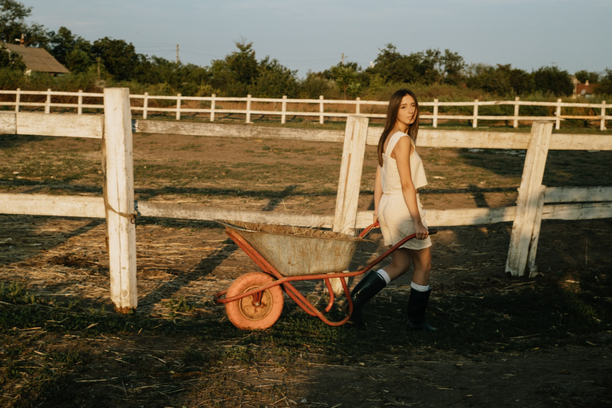 Индивидуальная. Привет, меня зовут Лейла, я свадебный фотограф в Пятигорске и на Кавказе
