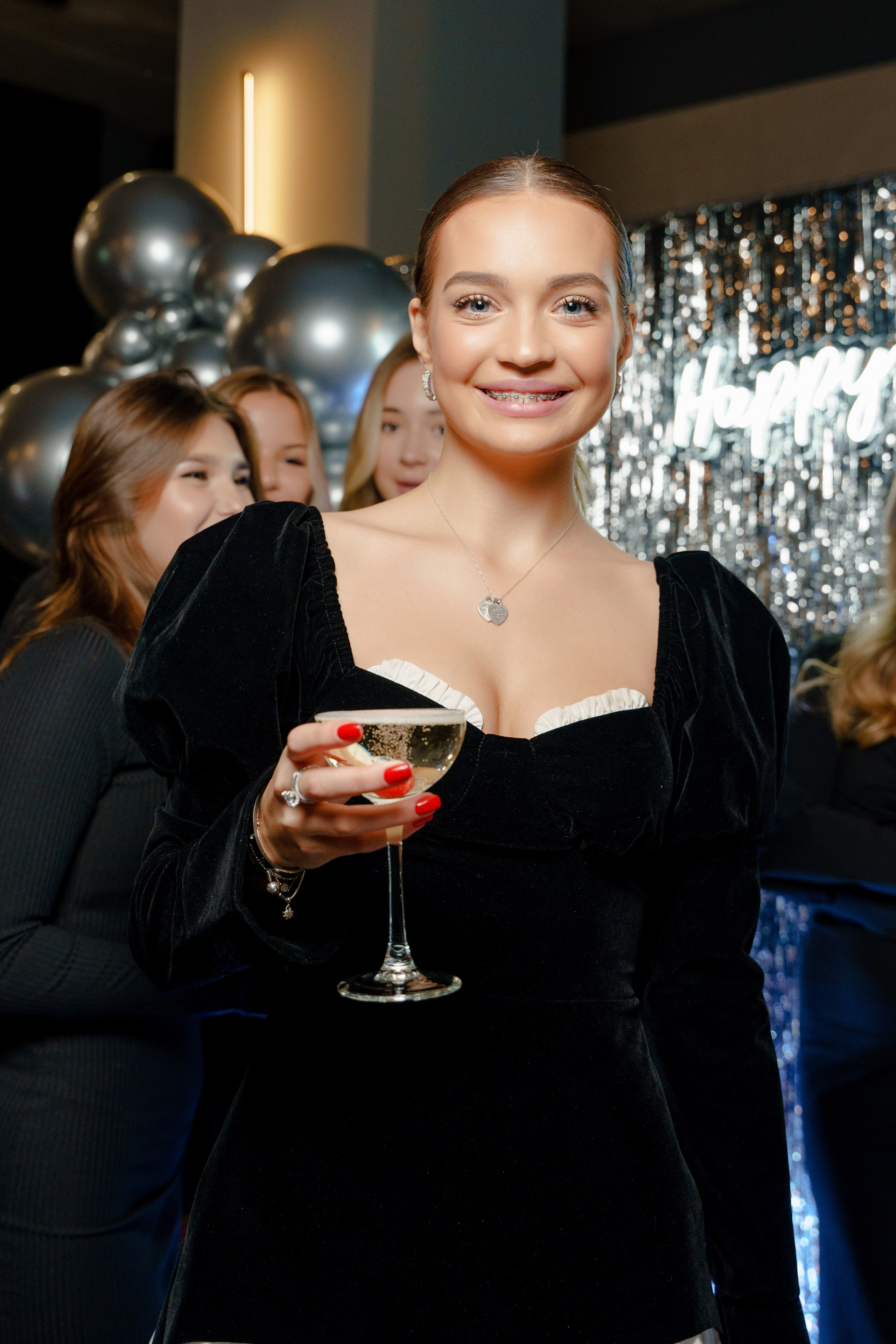 Репортажный фотограф на день рождения в Москве. Репортажный фотограф Москва Сергей Дружинин