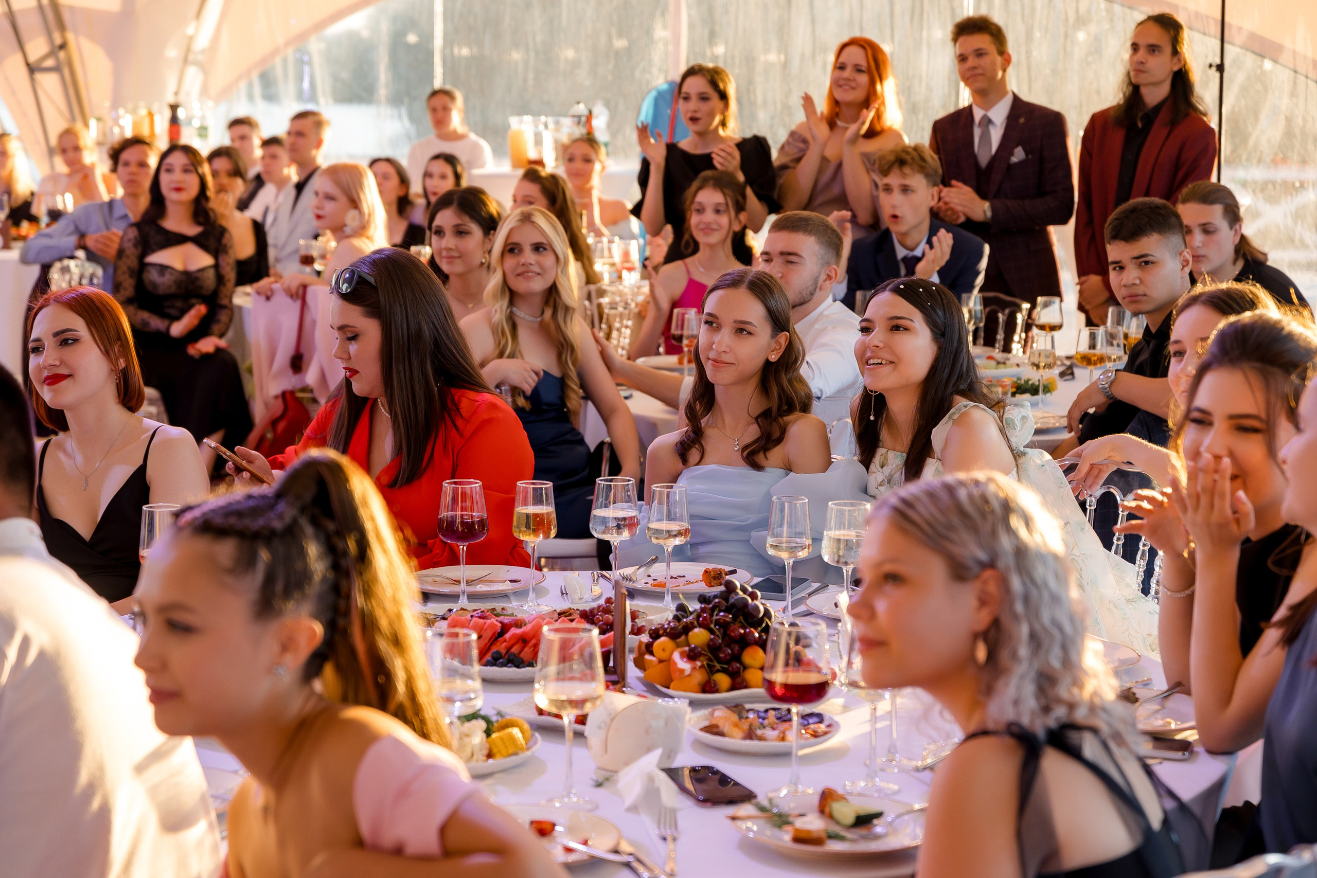 ВЫПУСКНОЙ White Place — Гимназия 52. Свадебный и семейный фотограф Динар Гильмутдинов