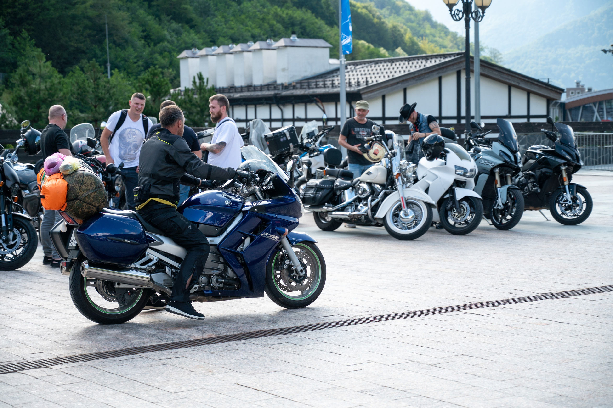 11- ый Ежегодный Байк Фестиваль " Медвежья МОТО ПОЛЯНА». Фотографирую счастливых людей в Сочи