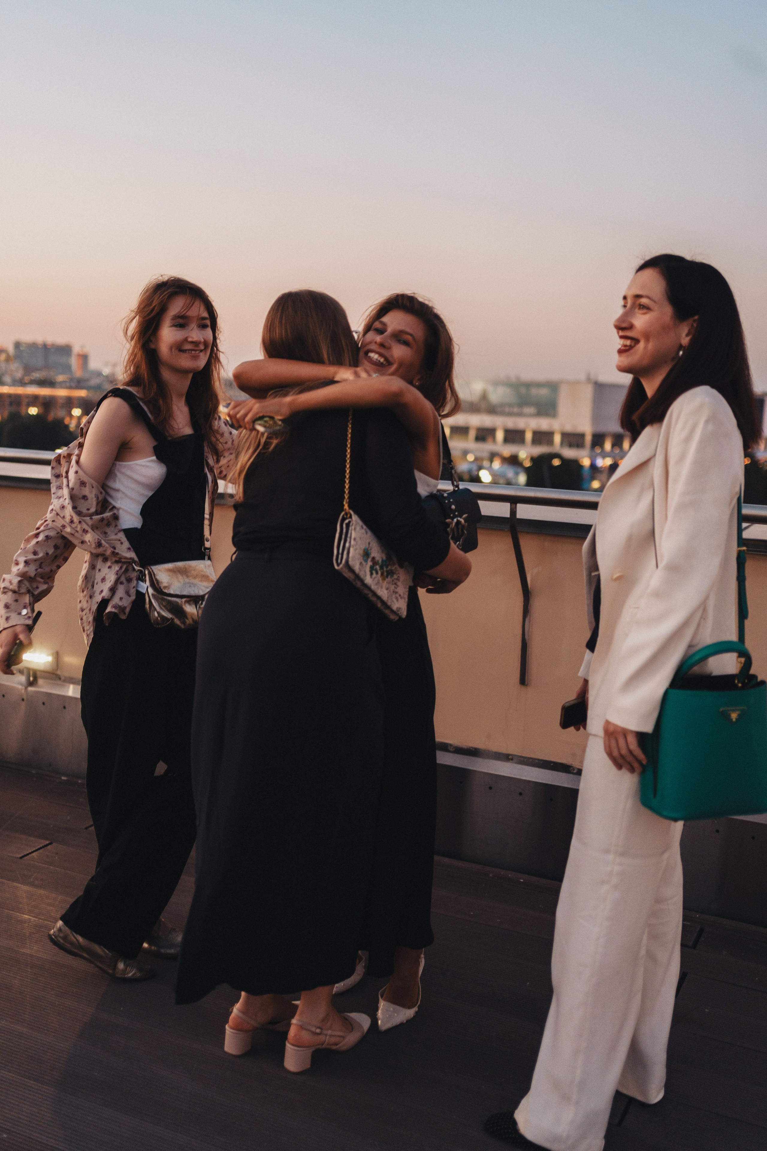 Выставка на крыше Парка Горького. Семейный и детский фотограф и видеограф в Москве, Серпухове и Тарусе Валерия Сорокина