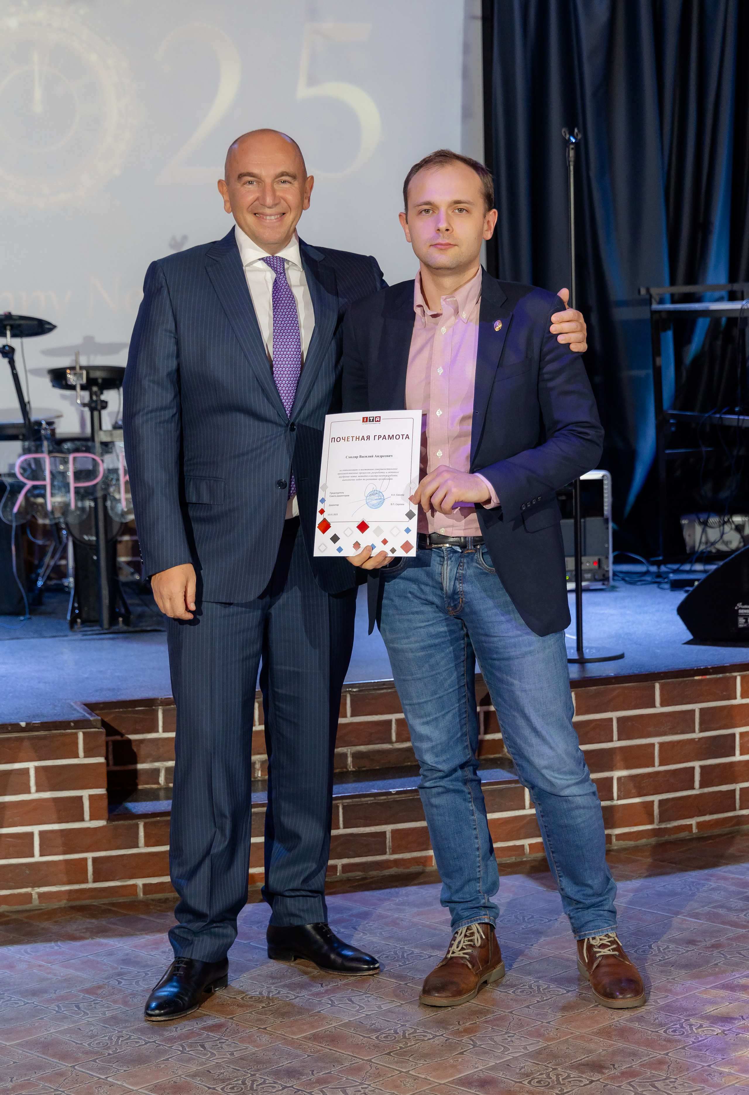 Корпоративная новогодняя съемка для логистической компании ИТА. Свадебный фотограф в Минске/Беларуси Сергей Спиридонов