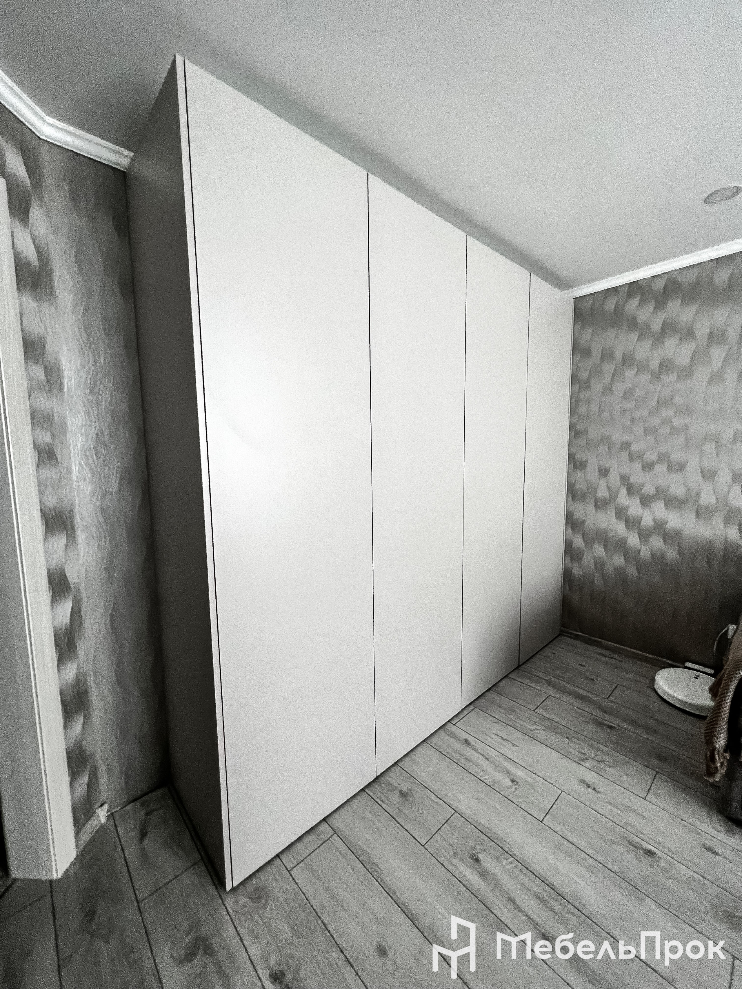 Шкафы распашные. Главная