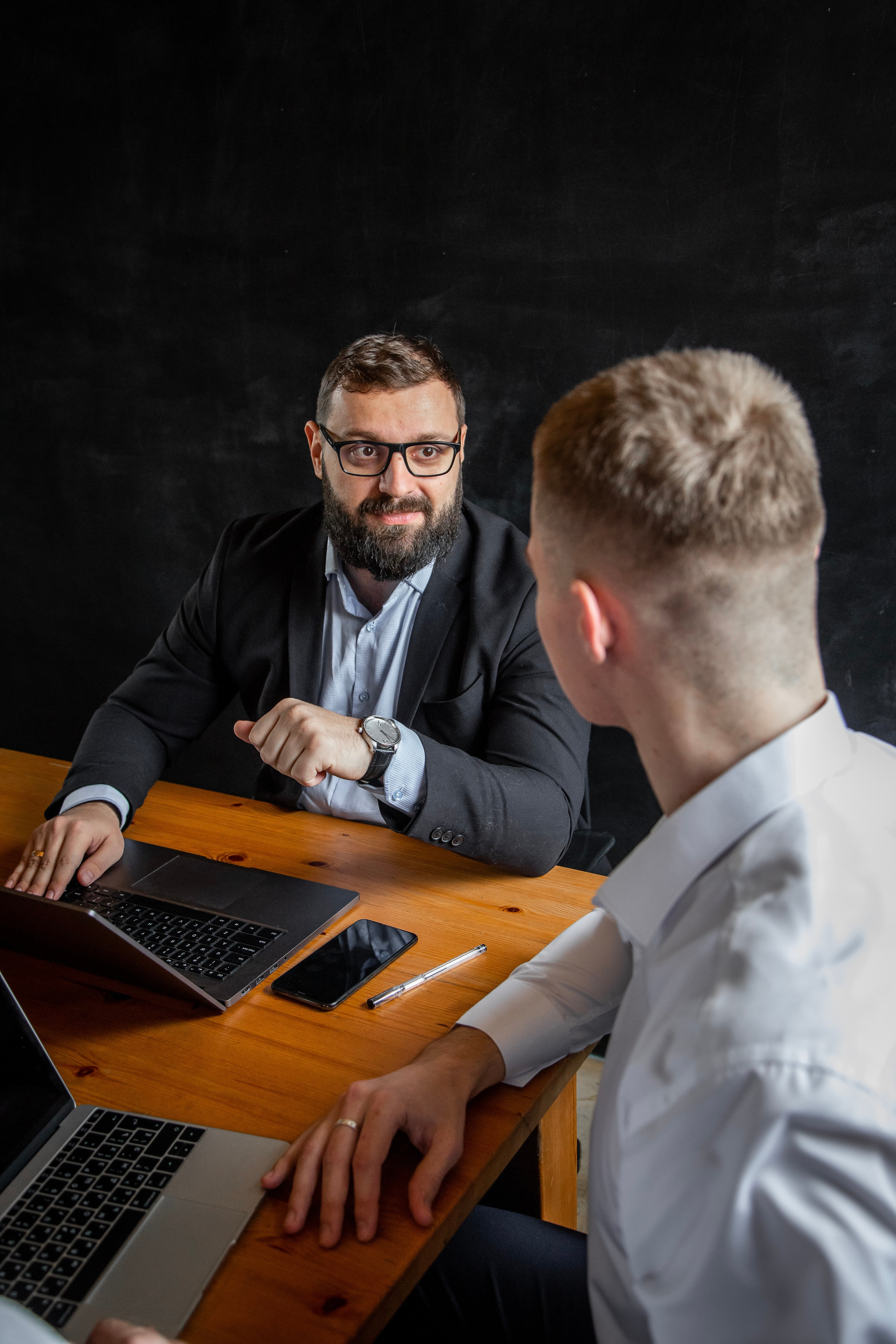 Фотосессия для бизнеса, контент для соцсетей, фото сотрудников. Свадебная, репортажная и бизнес съёмка в Ростове-на-Дону