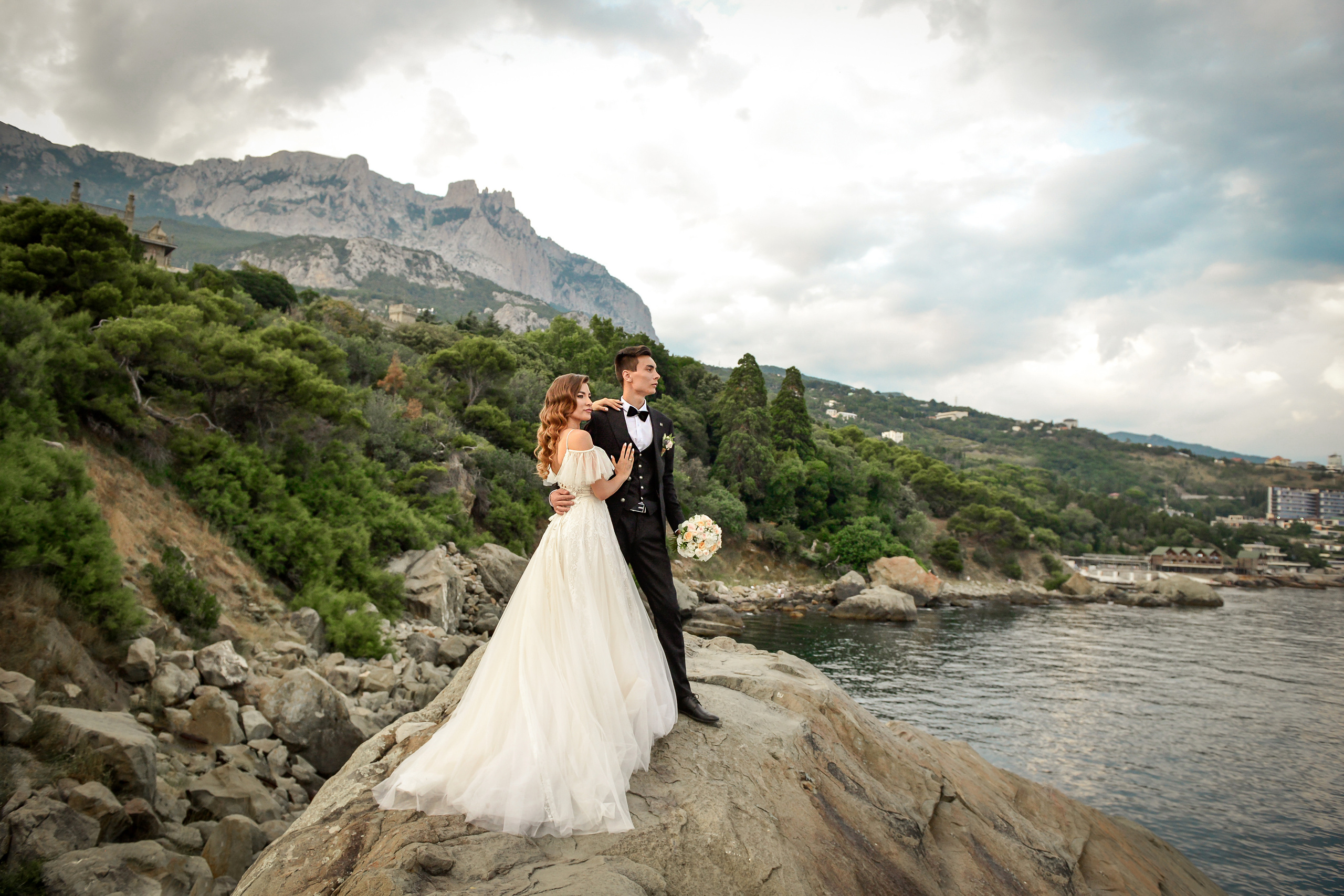 Свадьба для двоих в Крыму. Свадебный фотограф в Крыму