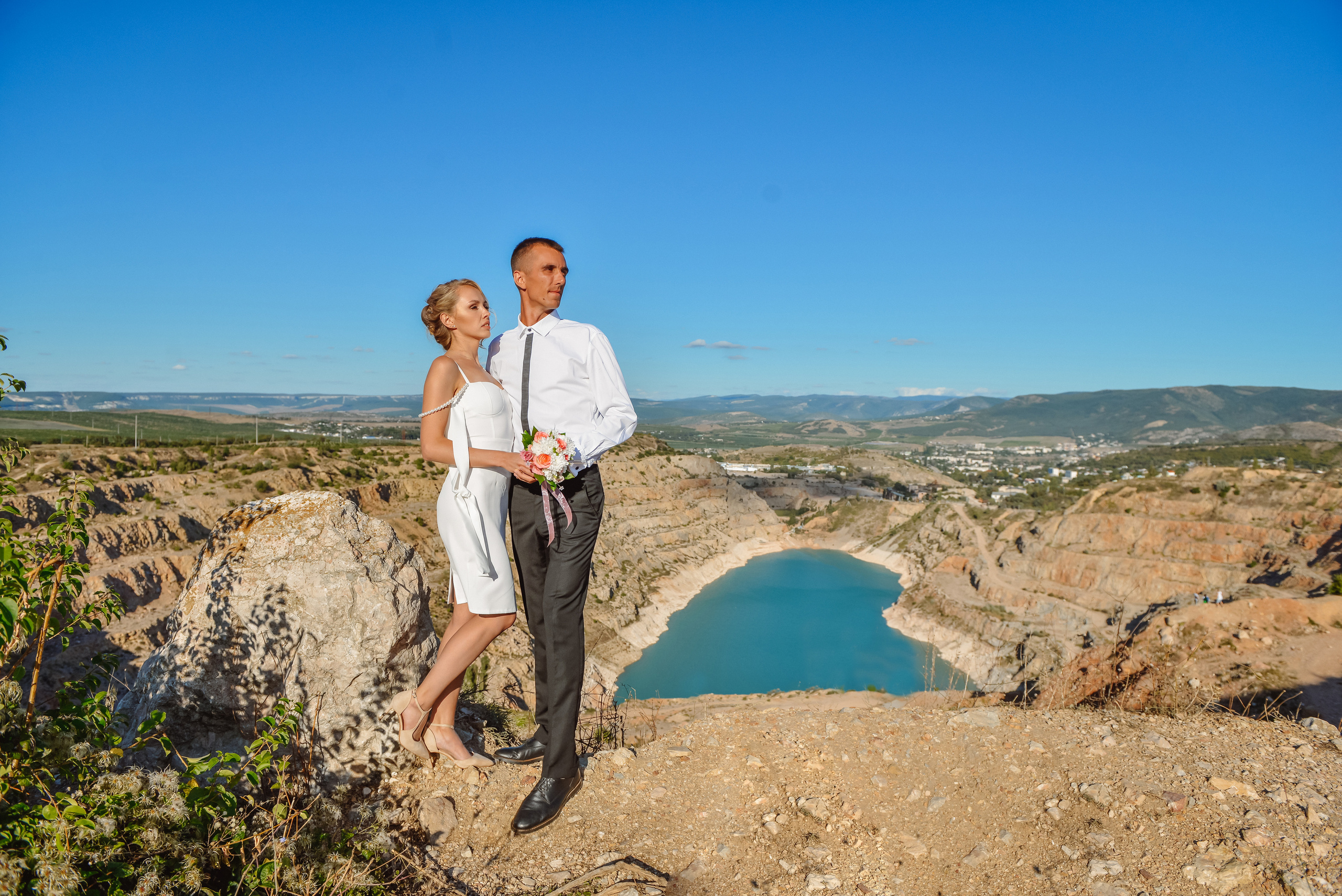 Свадьба для двоих в Крыму. Свадебный фотограф в Крыму