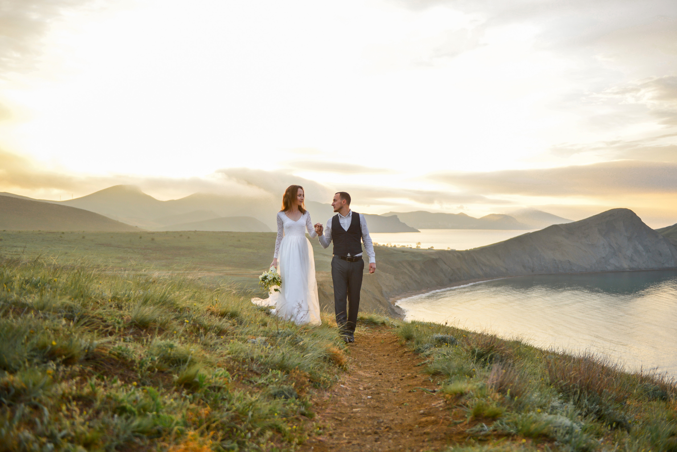 Свадьба для двоих в Крыму. Свадебный фотограф в Крыму