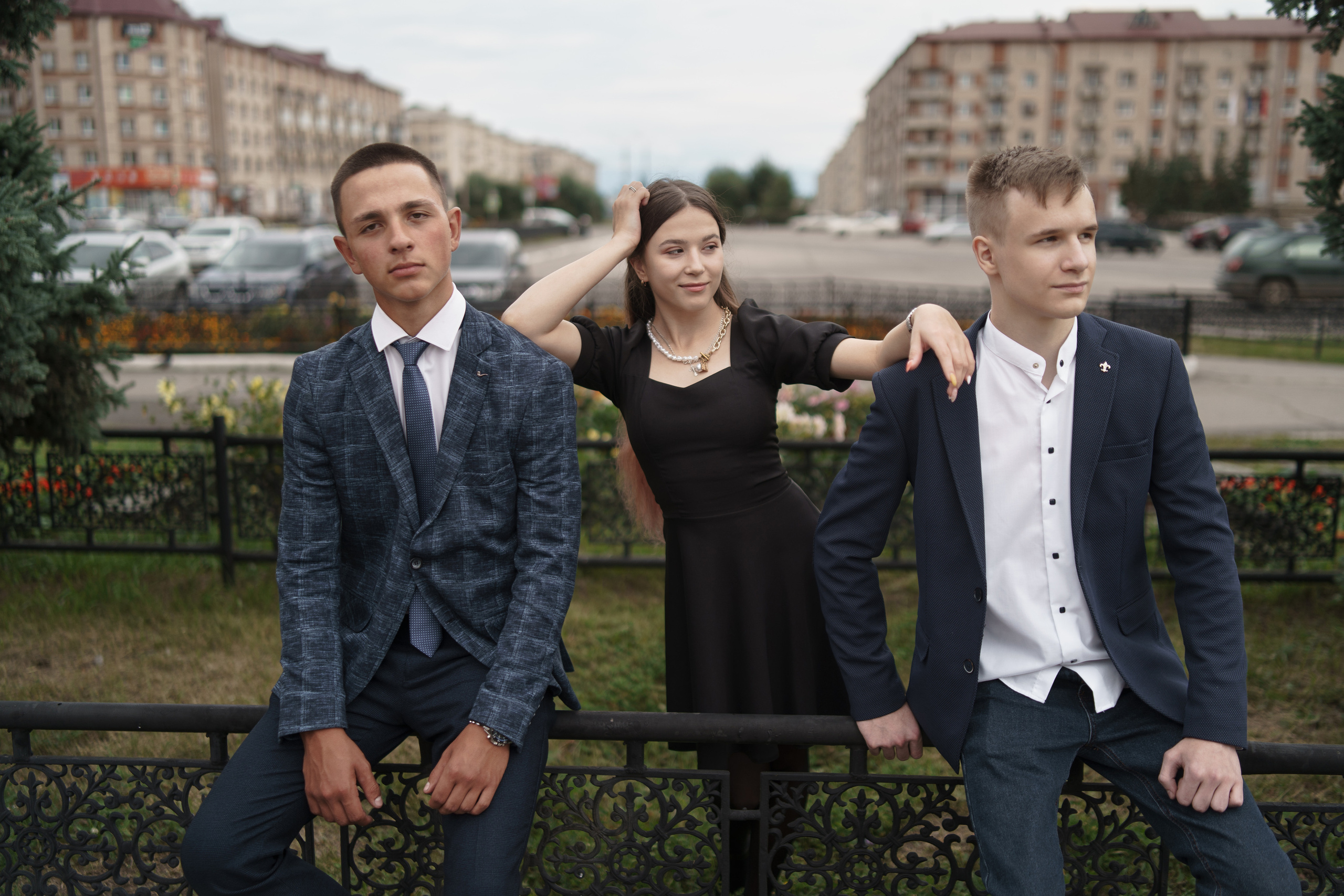 Школьные. Фотограф Булат Ванданов