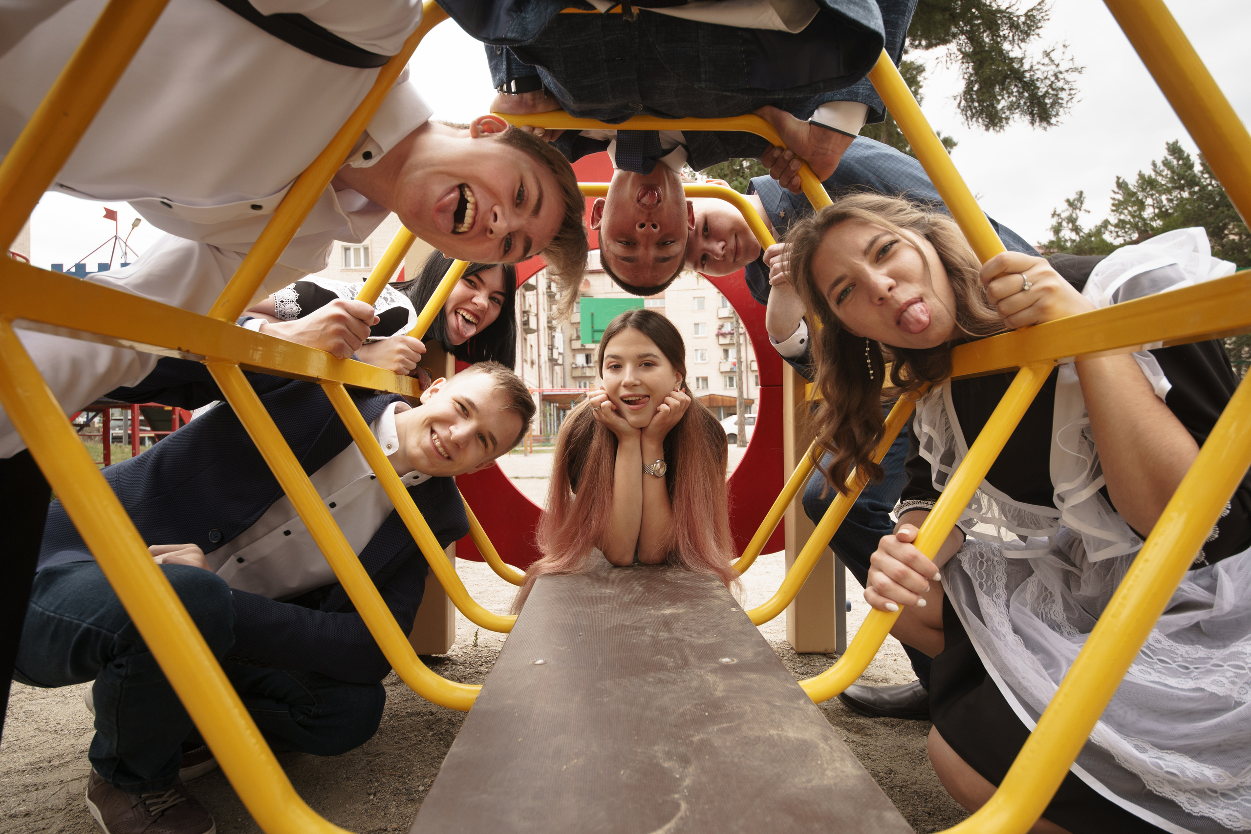 Школьные. Фотограф Булат Ванданов