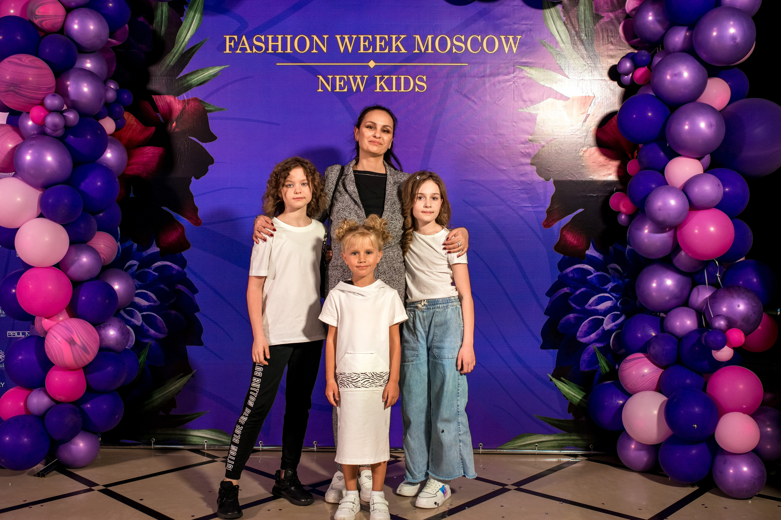 Показ Итальянской моды в России весна 2022. Женский фотограф Крещение Венчание Москва Брянск