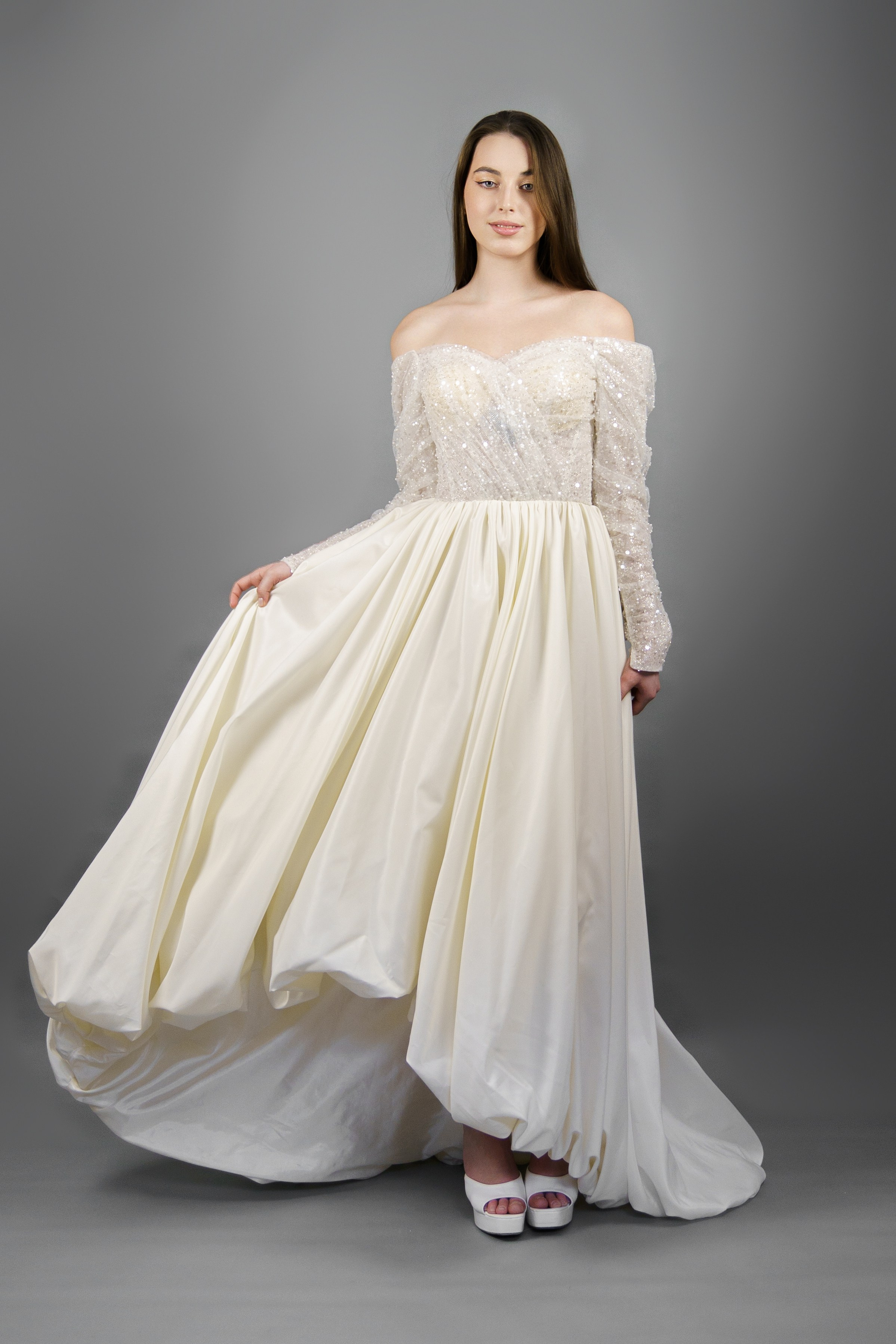 Свадебный салон " Моя свадьба ". Свадебный фотограф в Москве Кристина Чехова