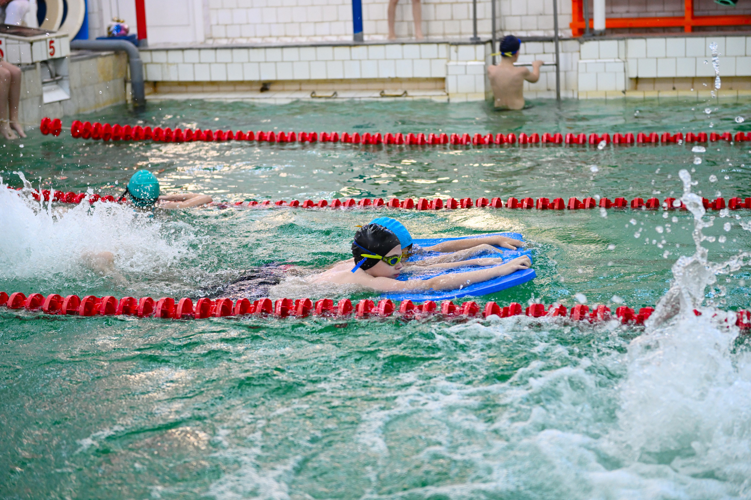 2025-12-20 Бассейн Урал НГ младшие. Снежинск фото Андрианов