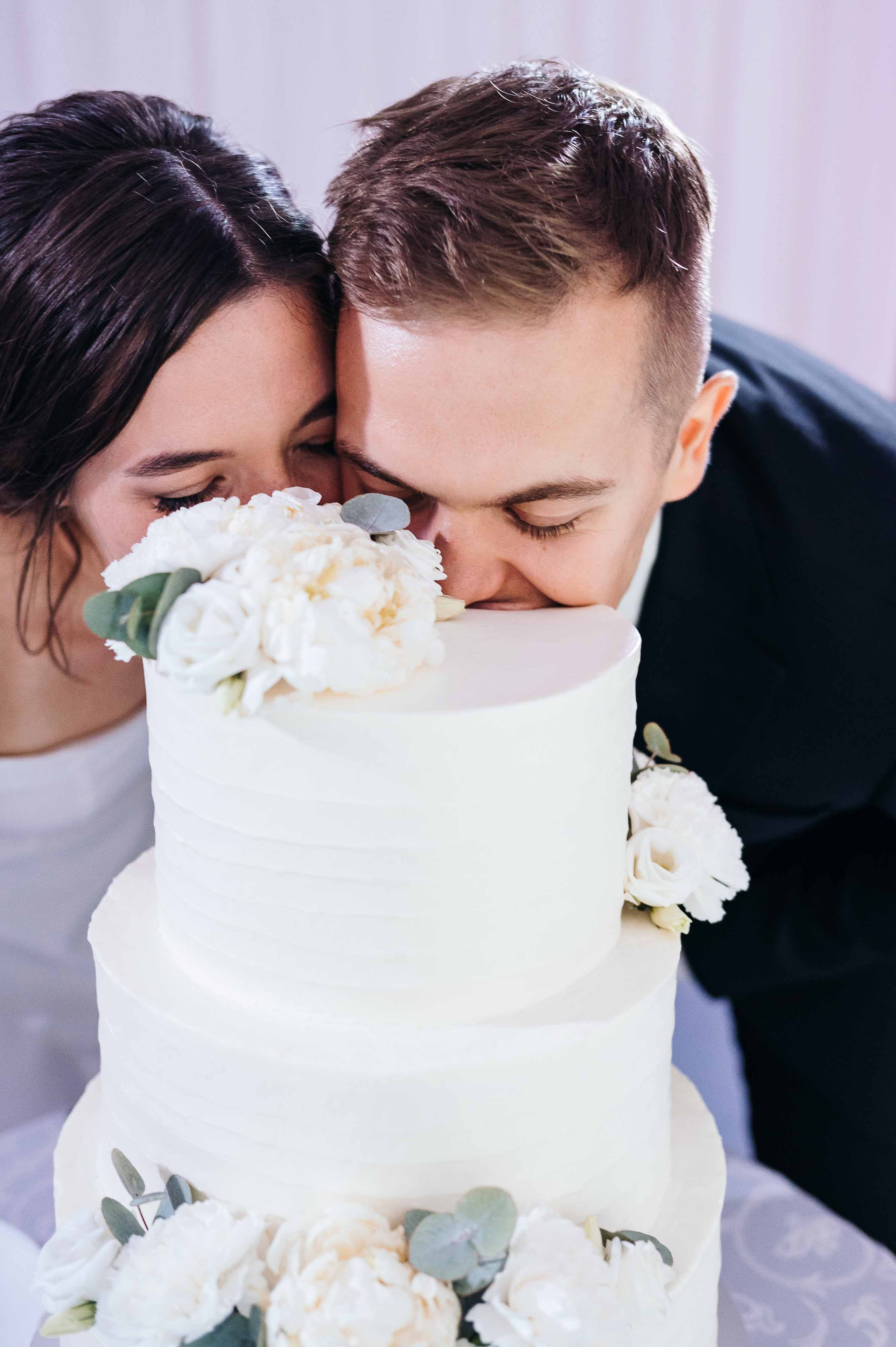 Совместные сборы в отеле. Свадебный и семейный фотограф в Котласе Никита Попов