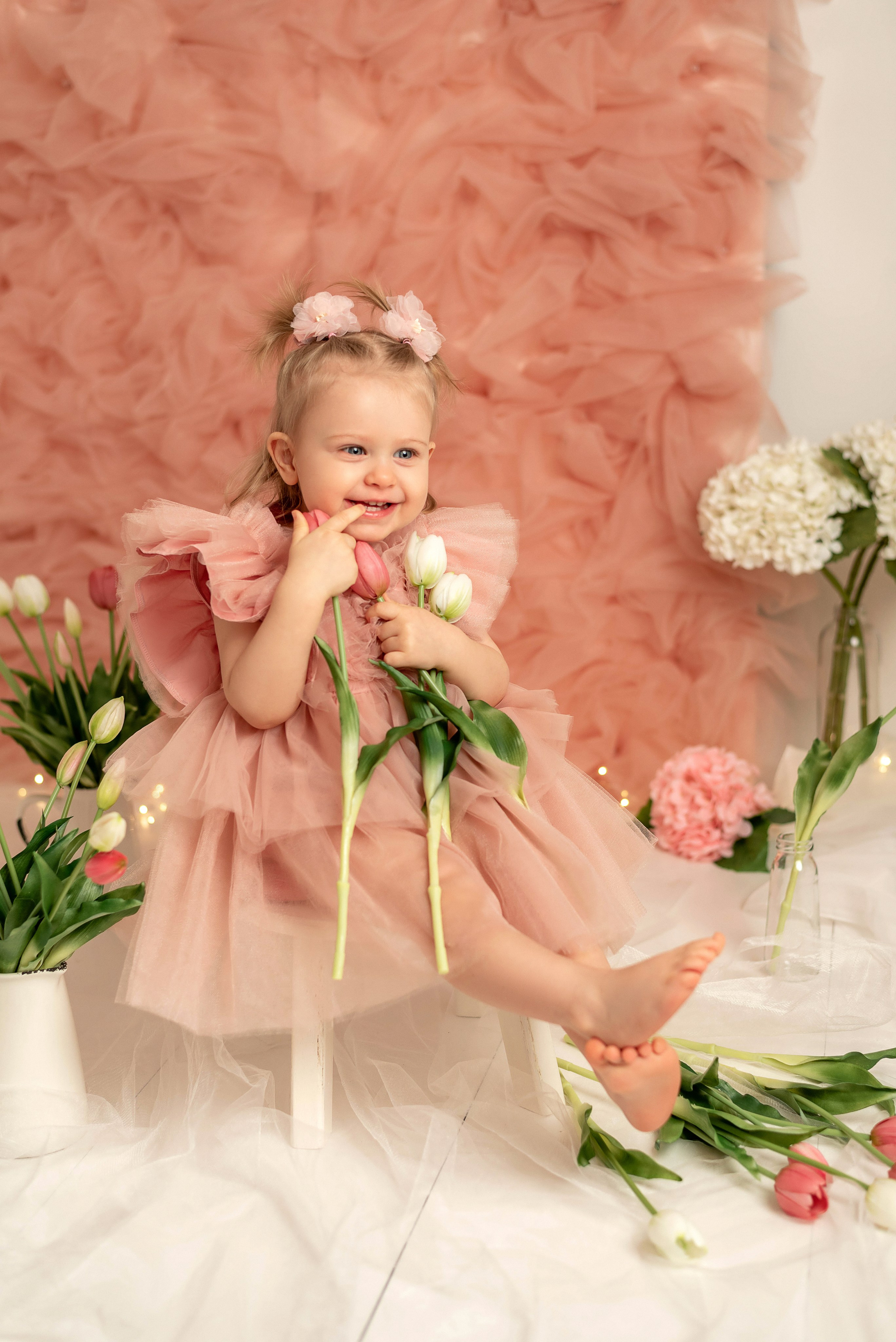 Мия — тюльпаны 2026. Семейный и детский фотограф Наталья Горда