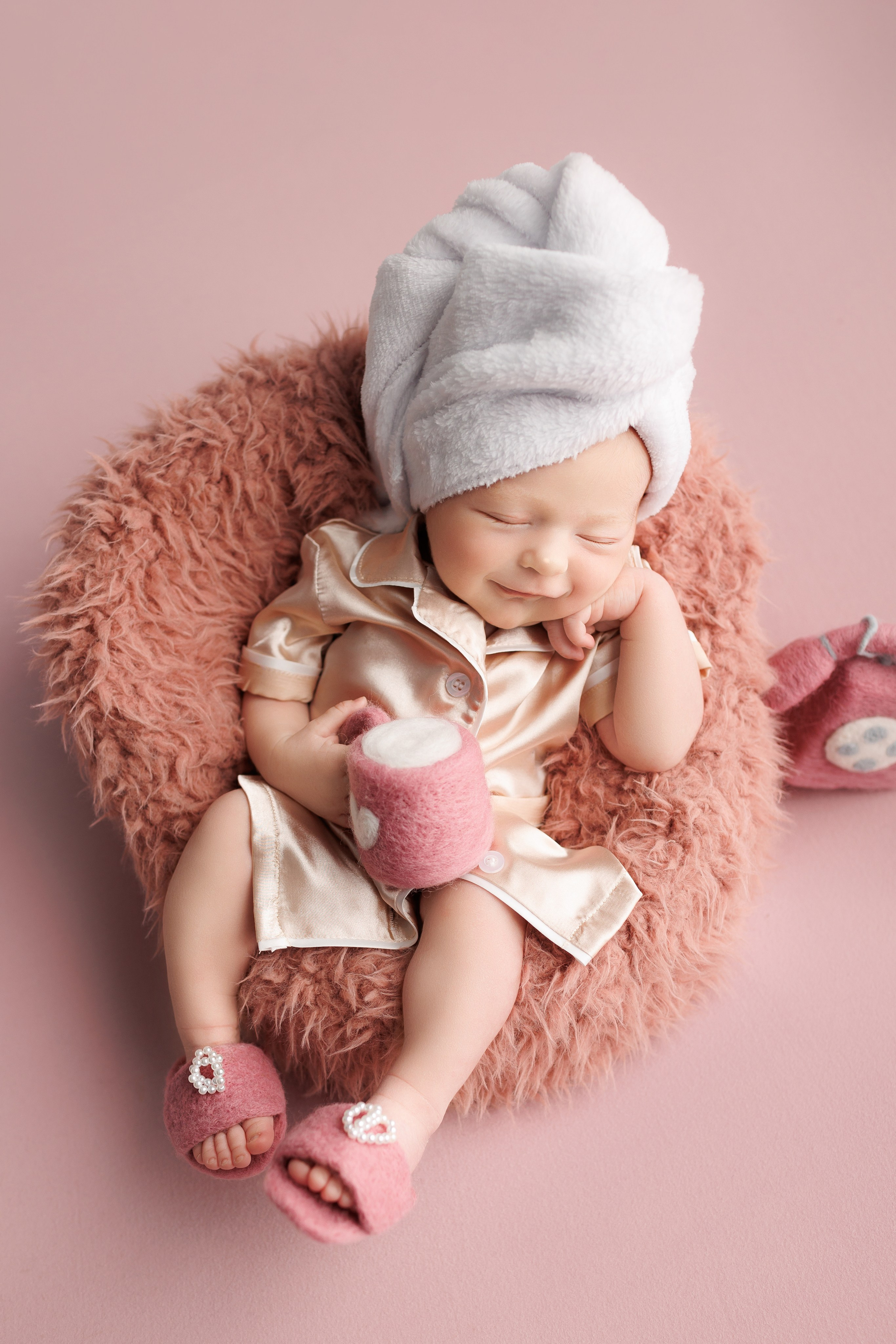 Фотосессия новорождённых. Фотограф Беременности и Новорождённых в Кемерово