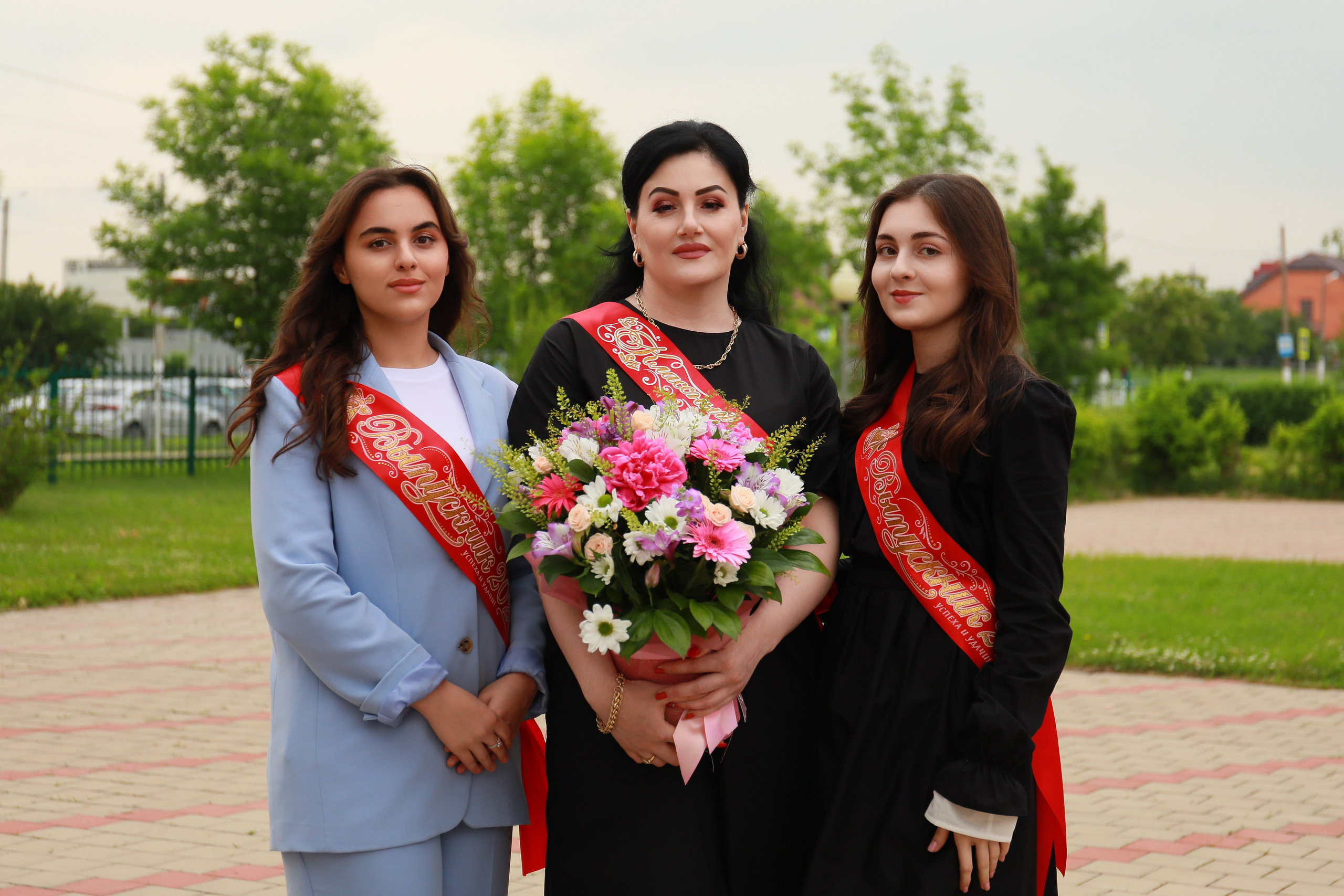 Последний звонок (Школа 2). Детский семейный фотограф Краснодар