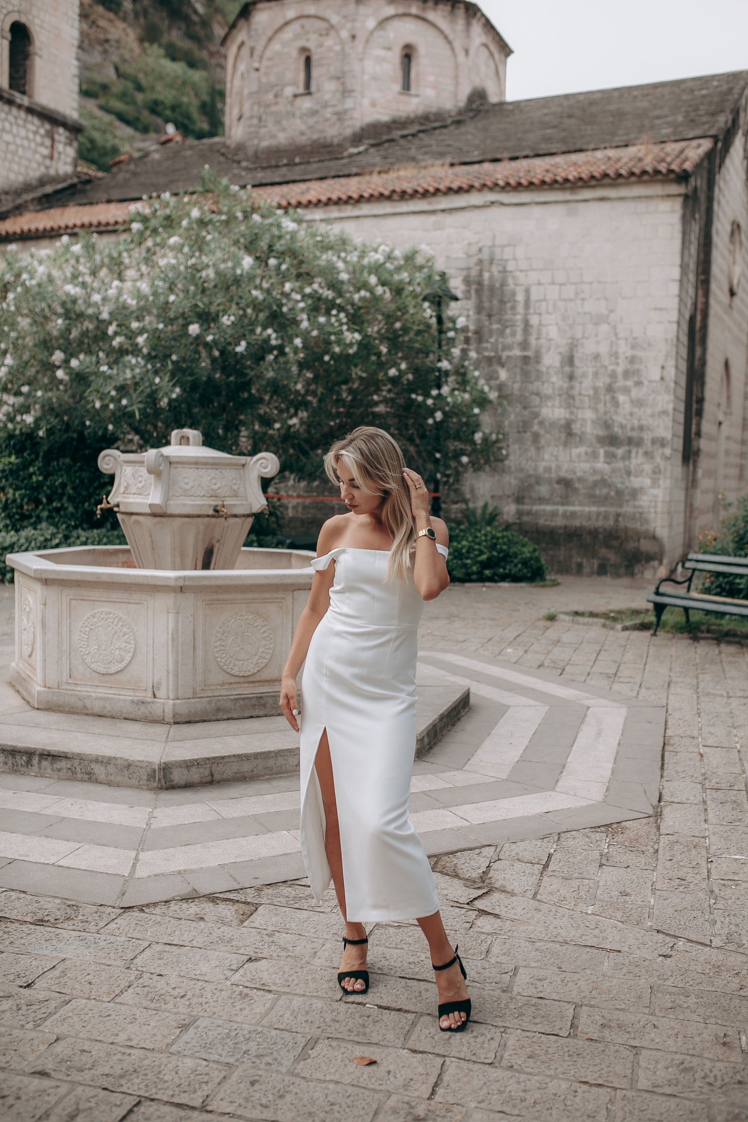 Women’s Photoshoot in Montenegro. Family, Women & Couples Photographer in Budva, Kotor, Herceg Novi, Perast & Coastal Montenegro