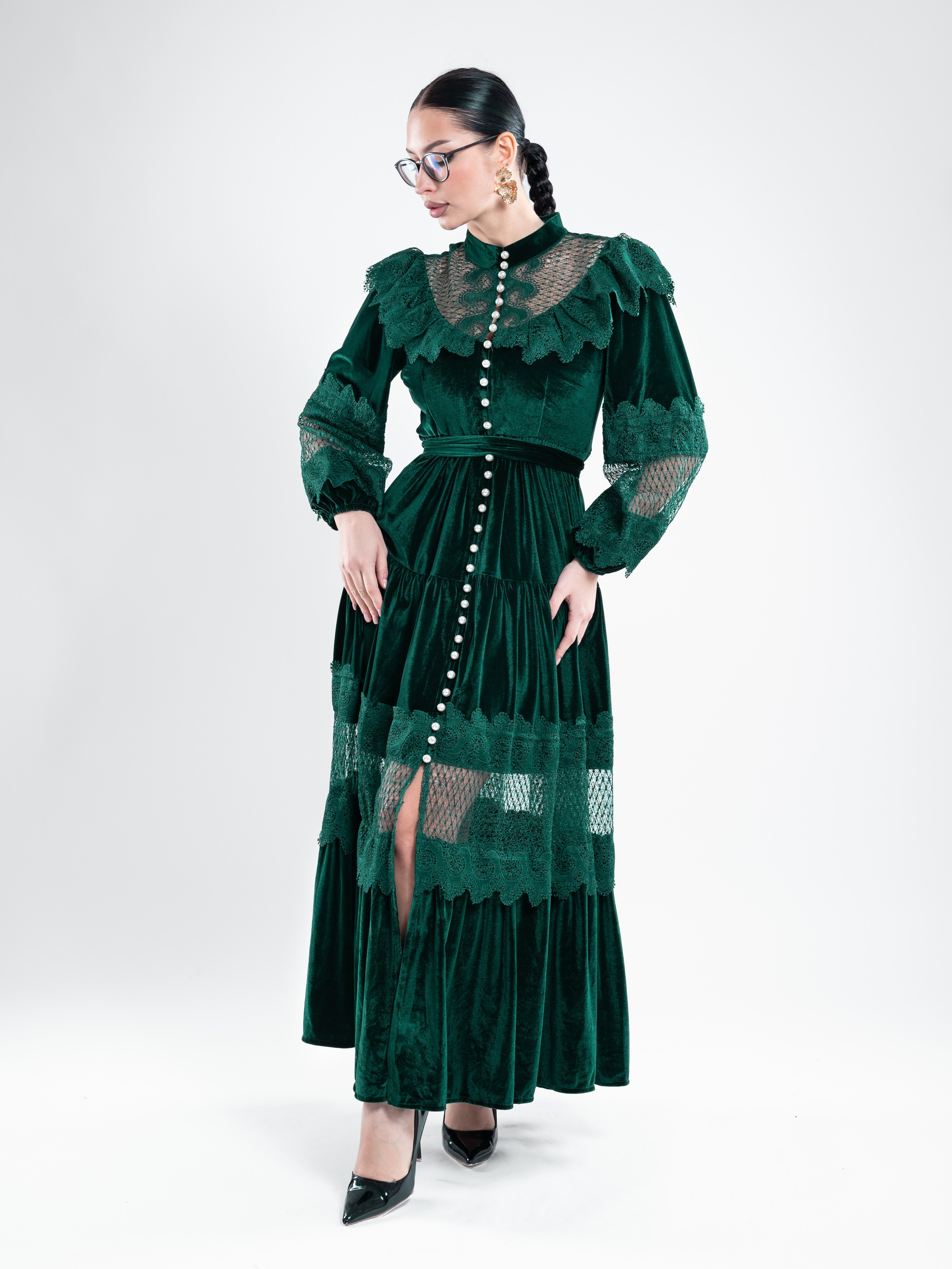 Платья и костюмы. Предметный фотограф, фото для маркетплейсов Пятигорск, КМВ