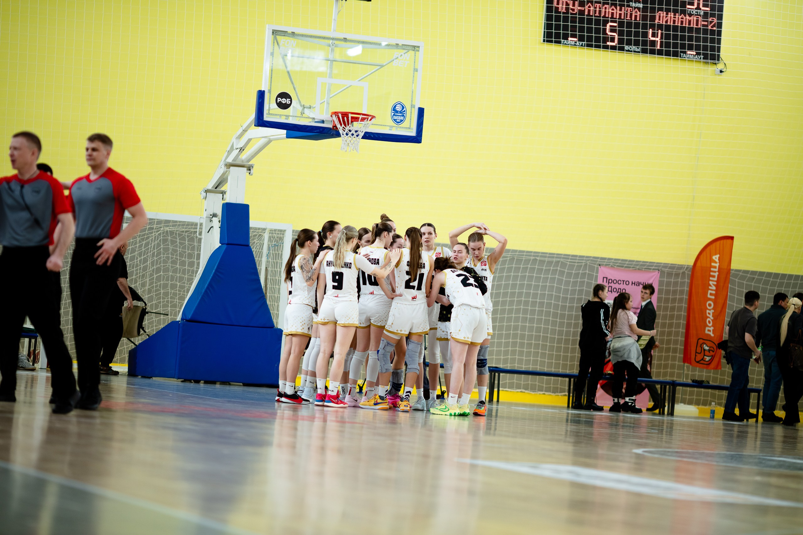 ЧГУ-Атланта — Динамо / 1 игра. Фотография