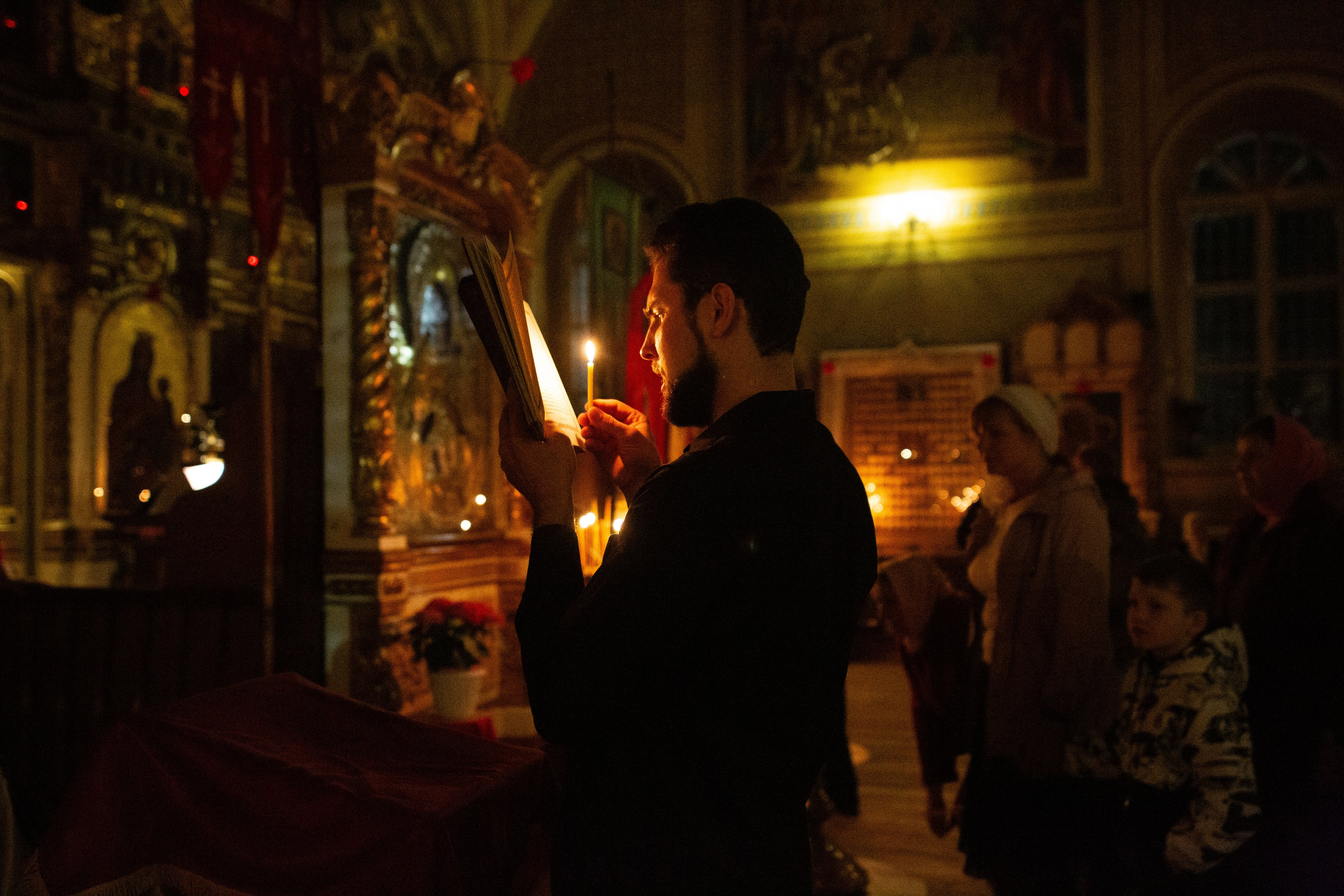 Пасха Воскресенский храм с Ашитково и ярмарка около храма. Семейный и детский фотограф Анна Петракова