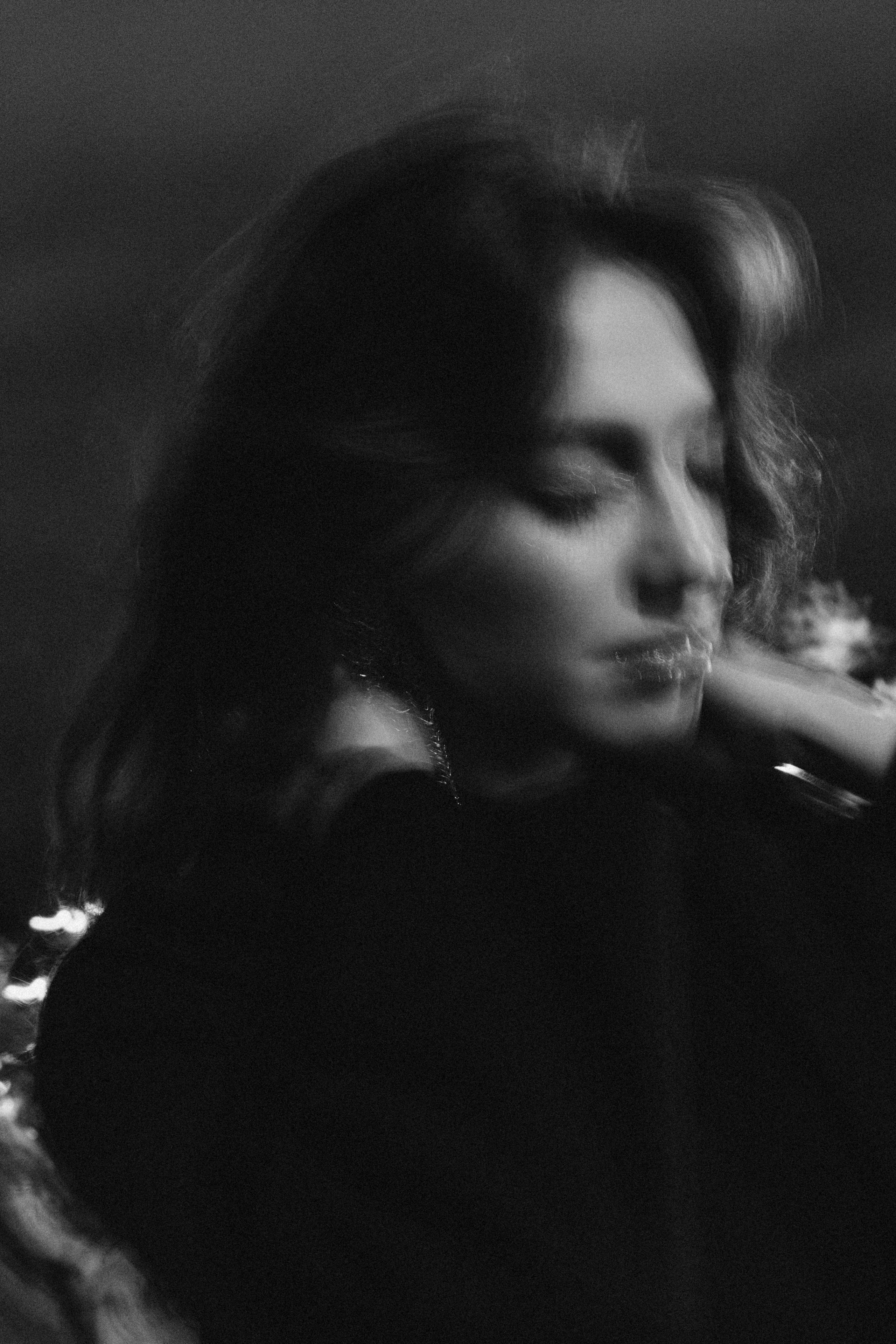 Ночной город. Фотограф в Париже