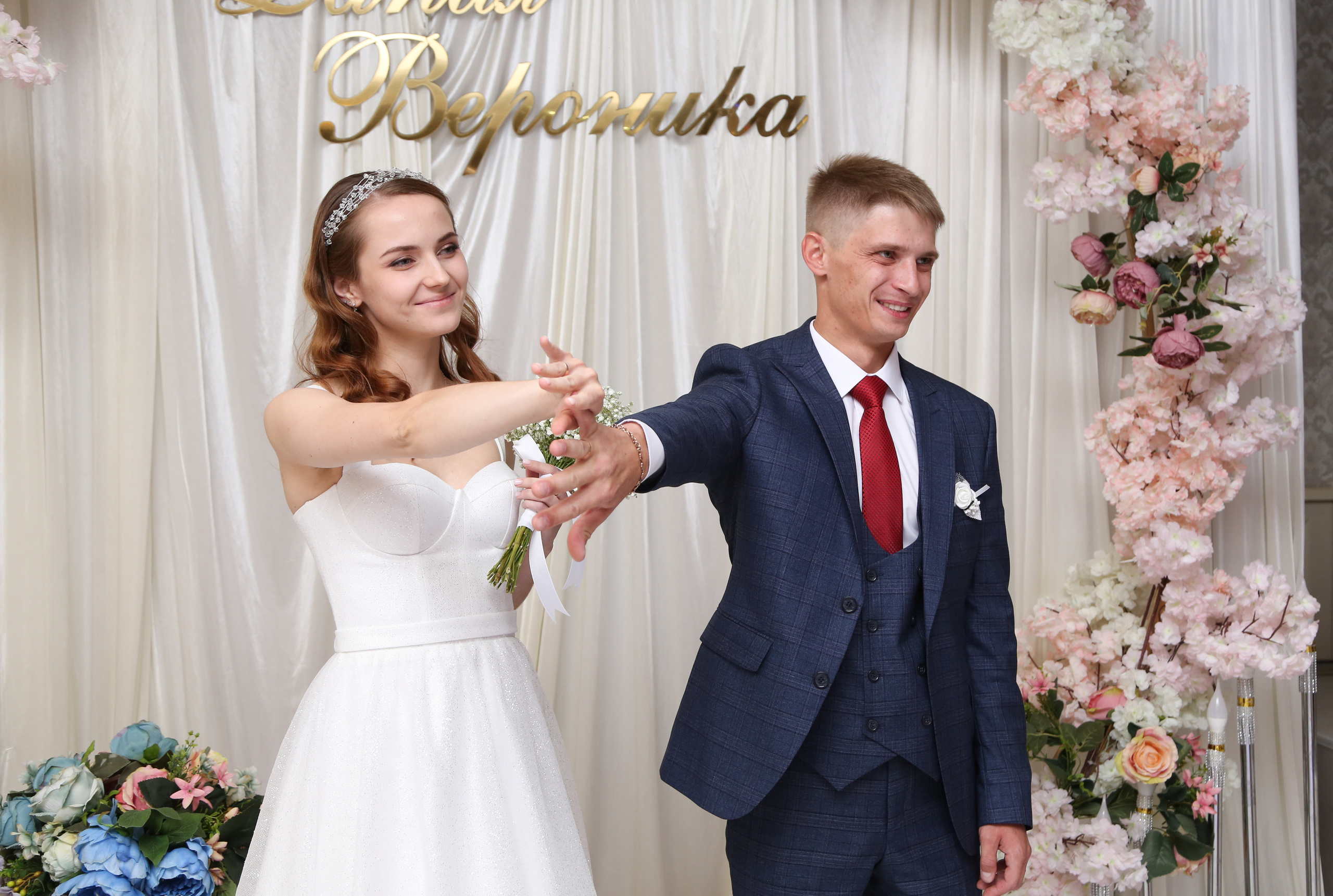 Свадебная прогулка. Профессиональный фотограф Алена Гребенщикова