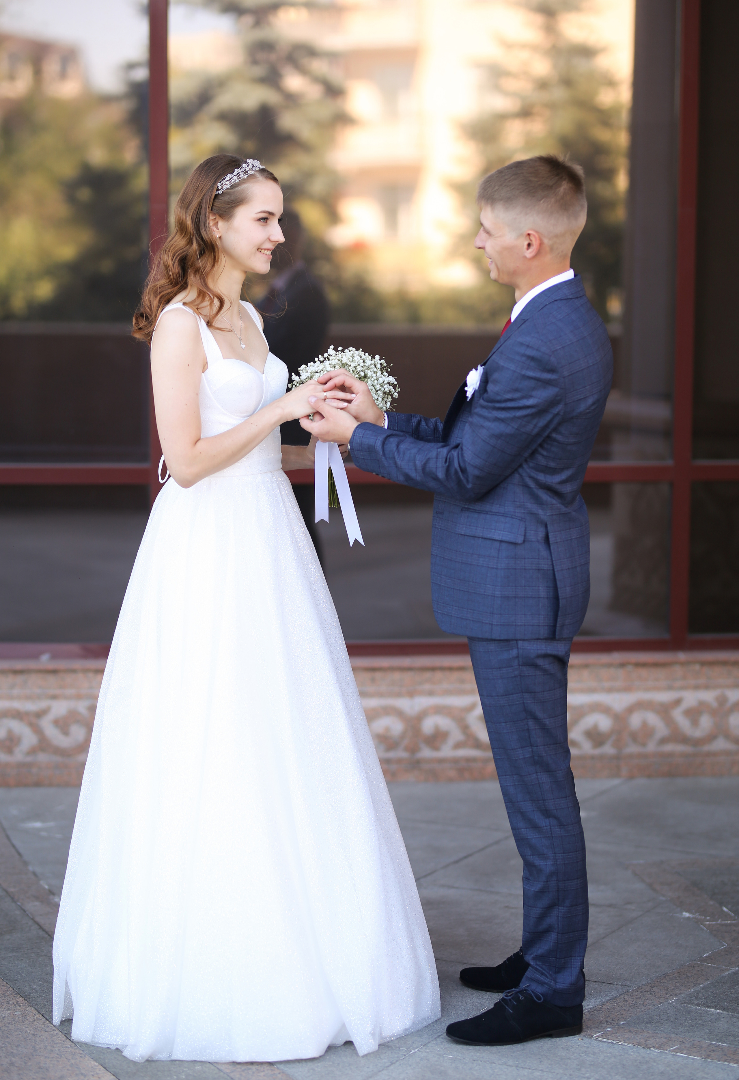 Свадебная прогулка. Профессиональный фотограф Алена Гребенщикова