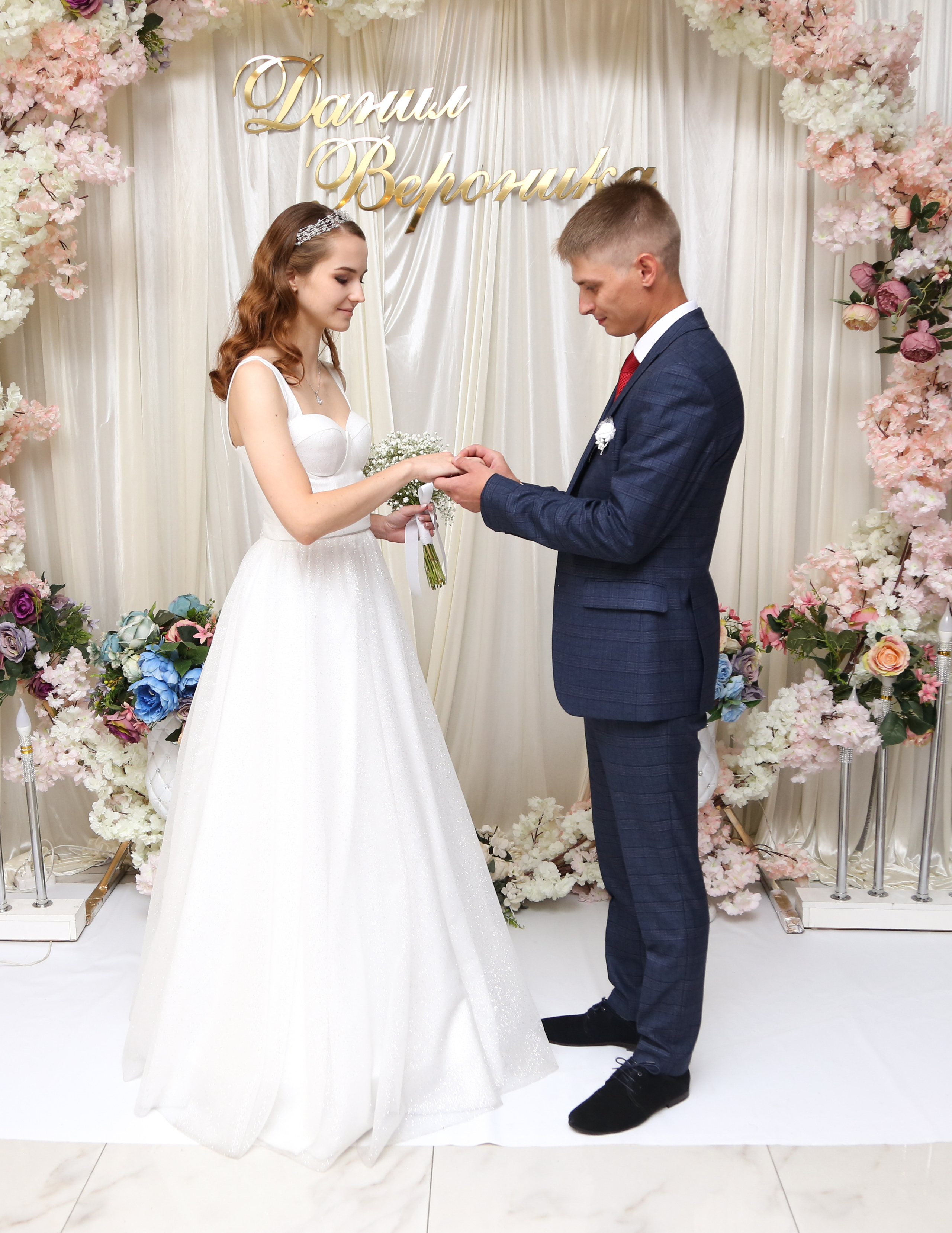 Свадебная прогулка. Профессиональный фотограф Алена Гребенщикова