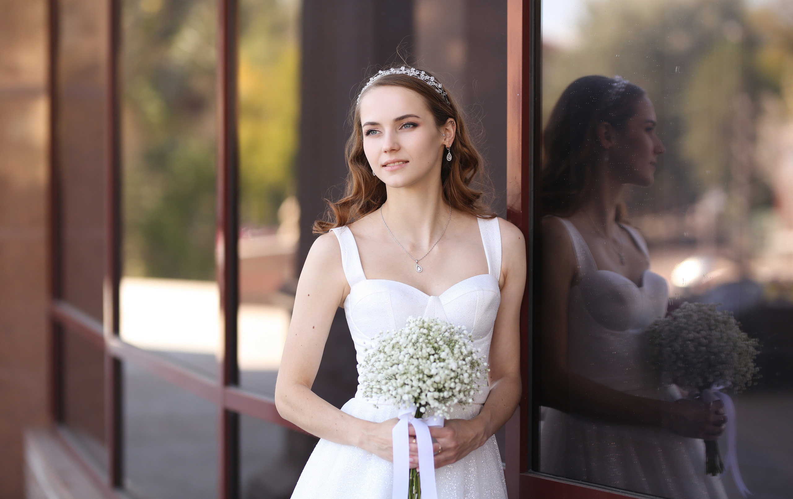 Свадебная прогулка. Профессиональный фотограф Алена Гребенщикова