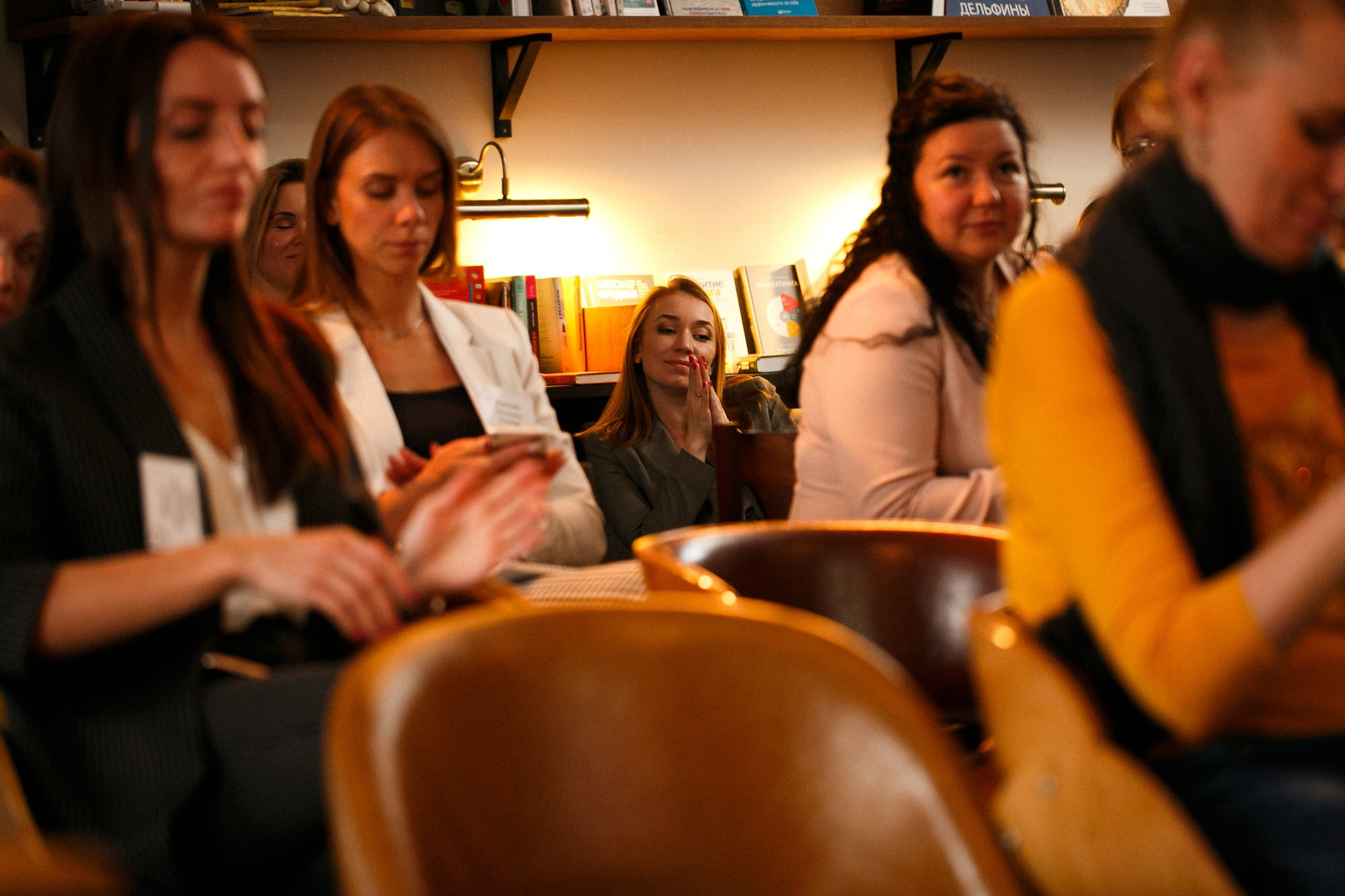 «КНИГИ И КОФЕ». Рабочая сторона — бизнес портрет и репортаж в Санкт-Петербурге